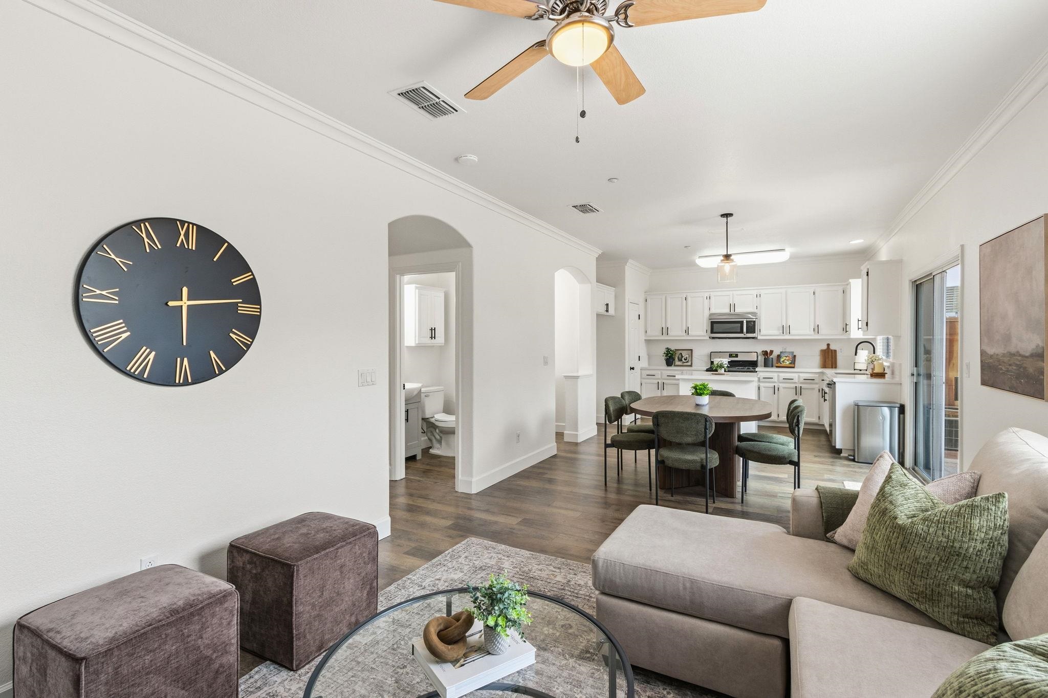 Detail Gallery Image 8 of 40 For 249 Creektrail Ct, Brentwood,  CA 94513 - 4 Beds | 2/1 Baths