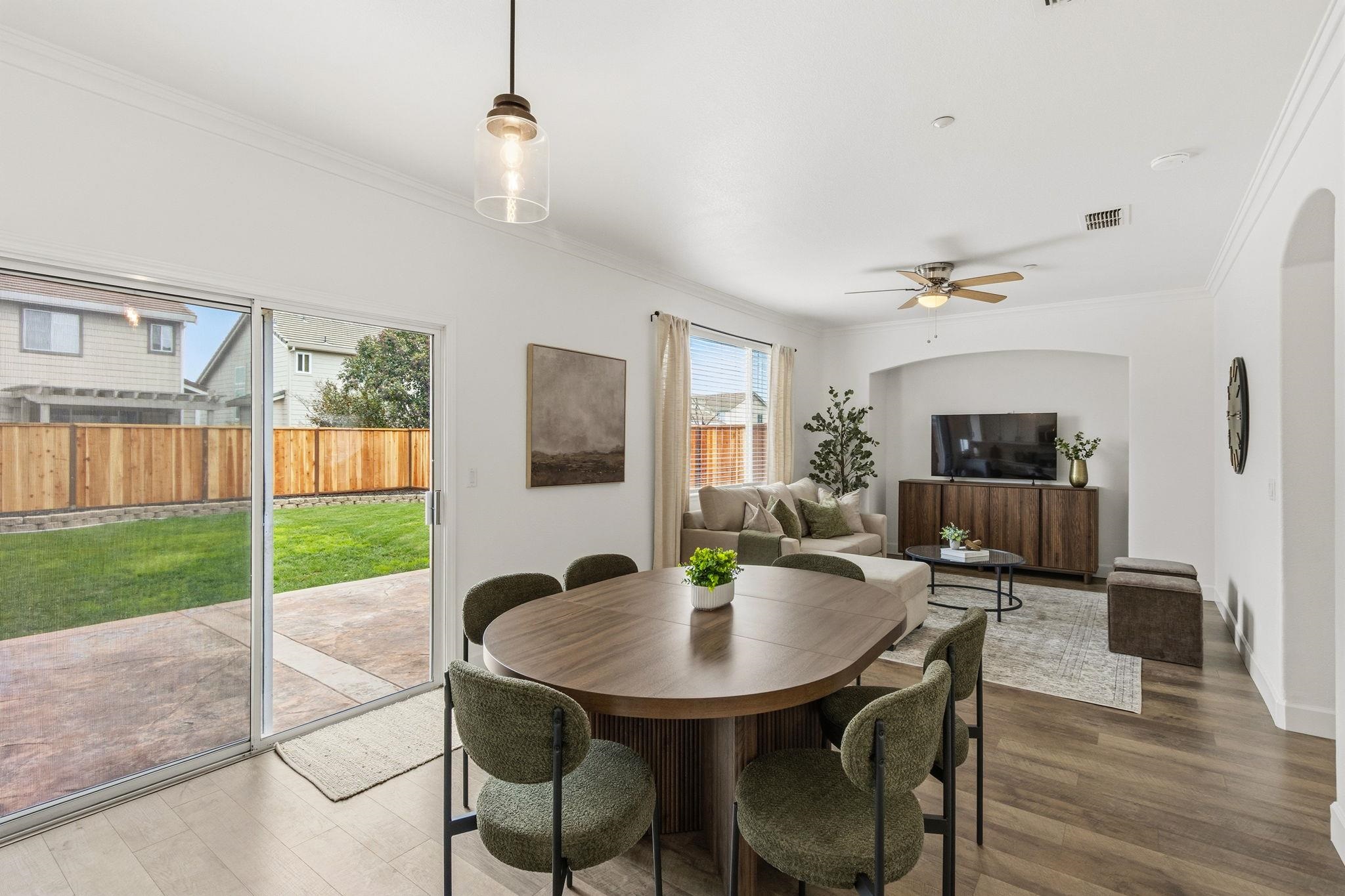 Detail Gallery Image 9 of 40 For 249 Creektrail Ct, Brentwood,  CA 94513 - 4 Beds | 2/1 Baths