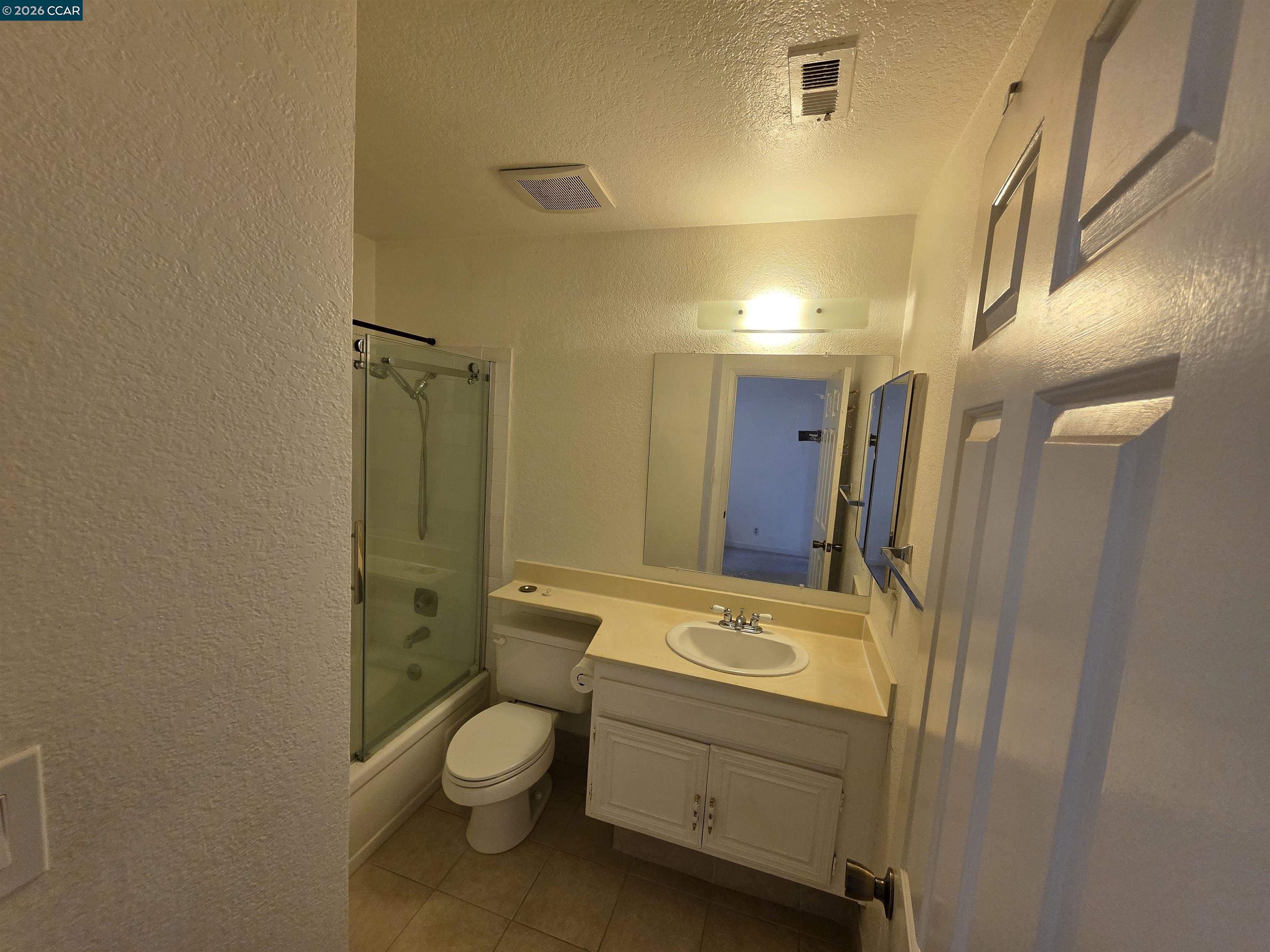 Detail Gallery Image 28 of 38 For 2581 El Portal Dr #C,  San Pablo,  CA 94806 - 2 Beds | 2/1 Baths