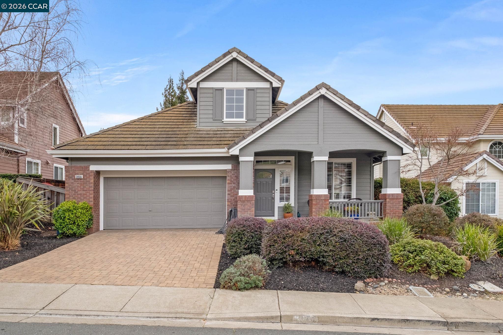 Front Image Thumbnail for CC41121715