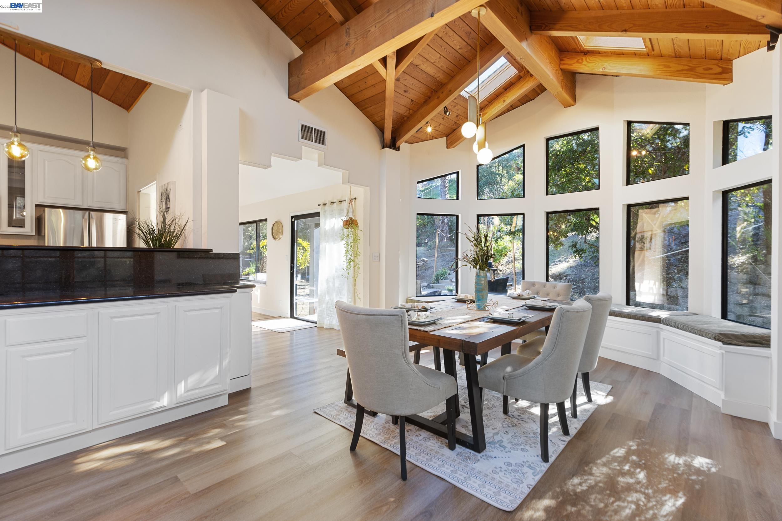 Front Image Thumbnail for BE41121717