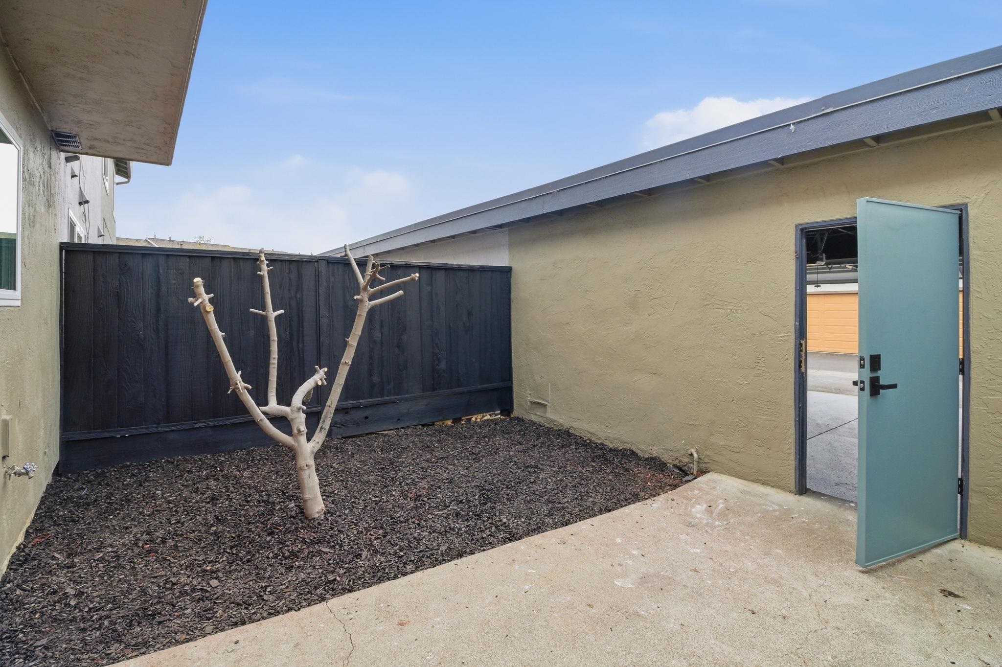 Detail Gallery Image 22 of 34 For 4304 Solano Way, Union City,  CA 94587 - 3 Beds | 2/1 Baths