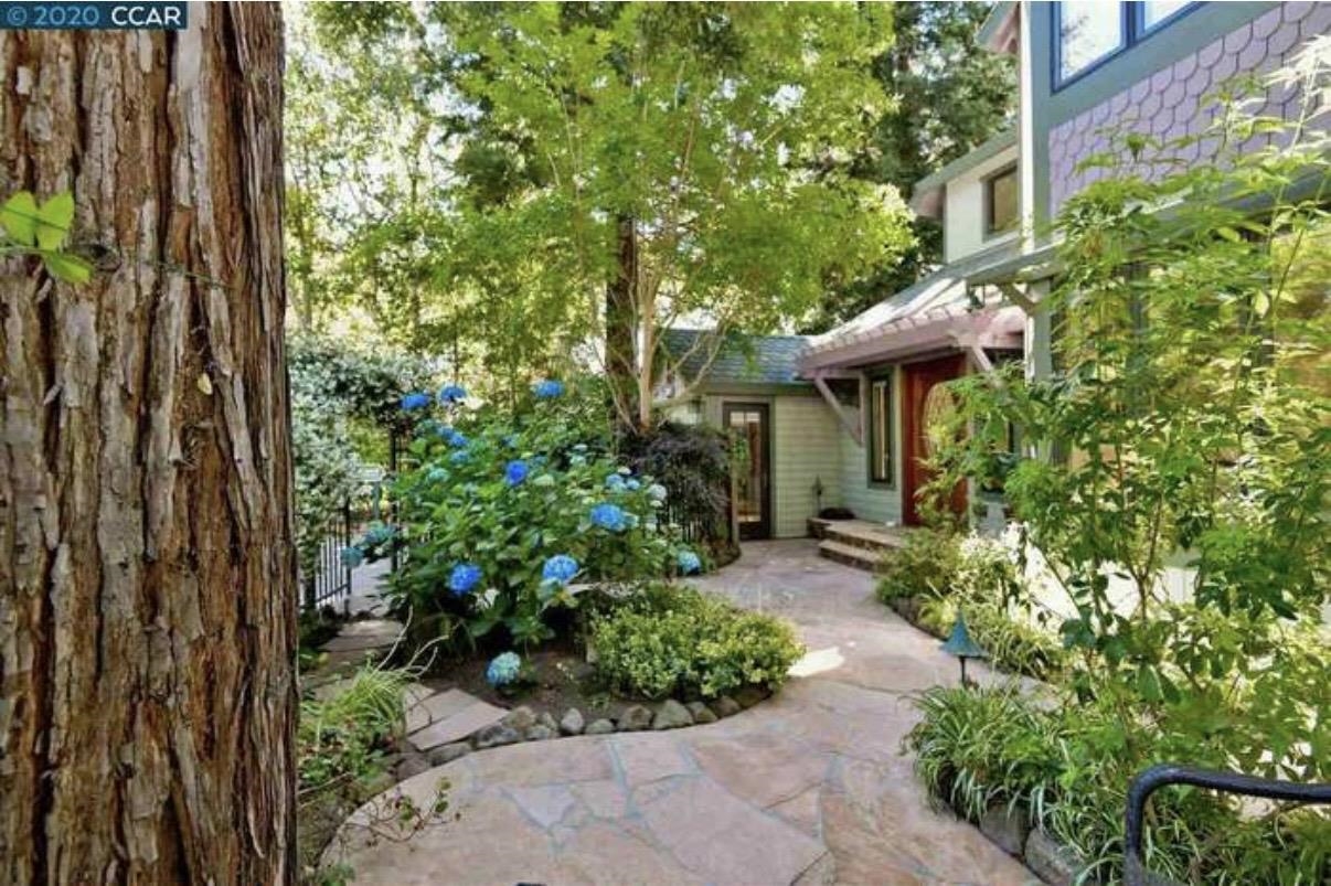 Detail Gallery Image 2 of 25 For 136 El Centro, Diablo,  CA 94506 - 2 Beds | 2/1 Baths