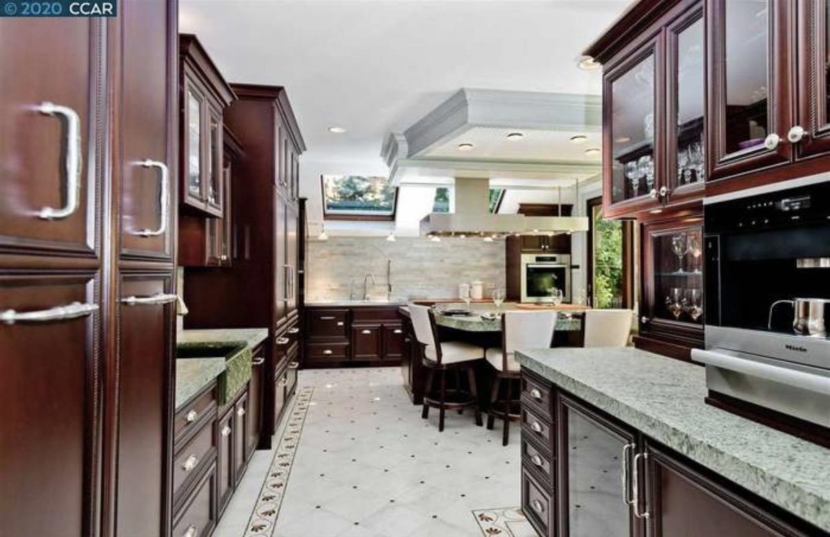 Detail Gallery Image 8 of 25 For 136 El Centro, Diablo,  CA 94506 - 2 Beds | 2/1 Baths