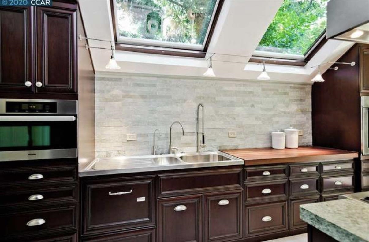 Detail Gallery Image 10 of 25 For 136 El Centro, Diablo,  CA 94506 - 2 Beds | 2/1 Baths