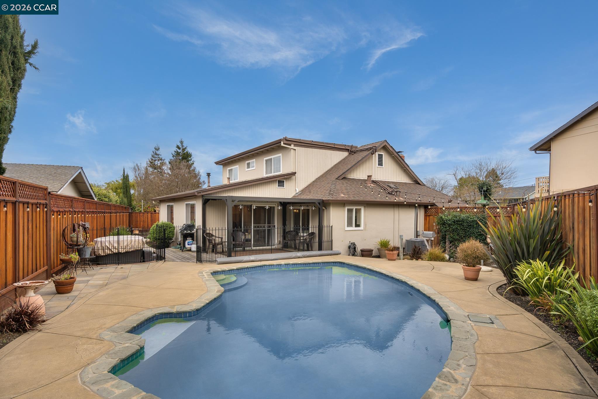 Detail Gallery Image 25 of 33 For 182 Madelia Pl, San Ramon,  CA 94583 - 4 Beds | 2 Baths