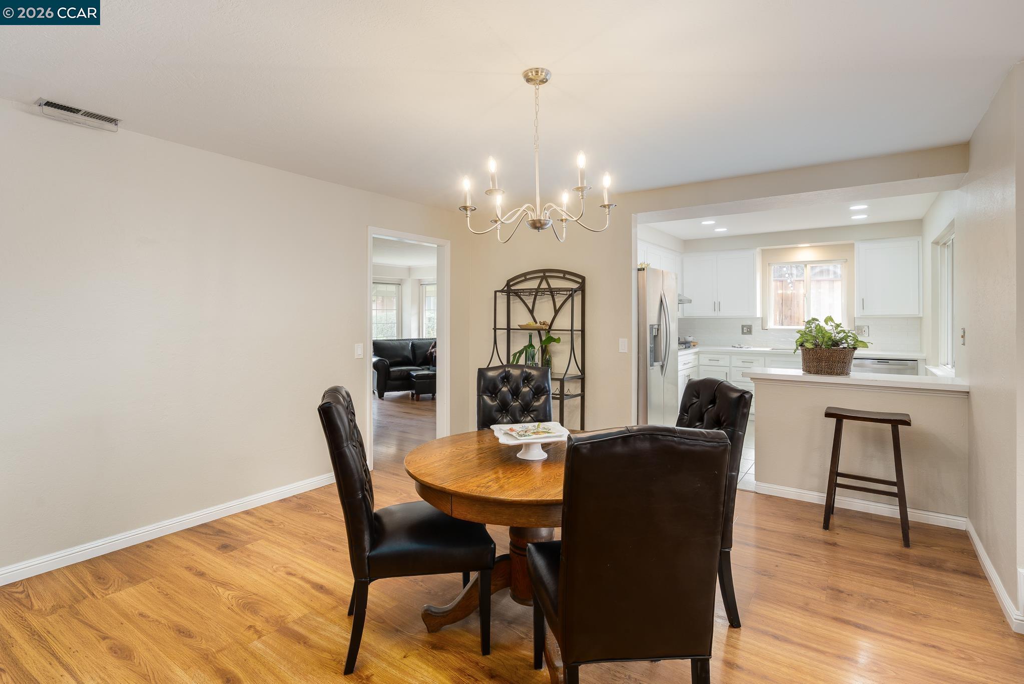 Detail Gallery Image 7 of 33 For 182 Madelia Pl, San Ramon,  CA 94583 - 4 Beds | 2 Baths