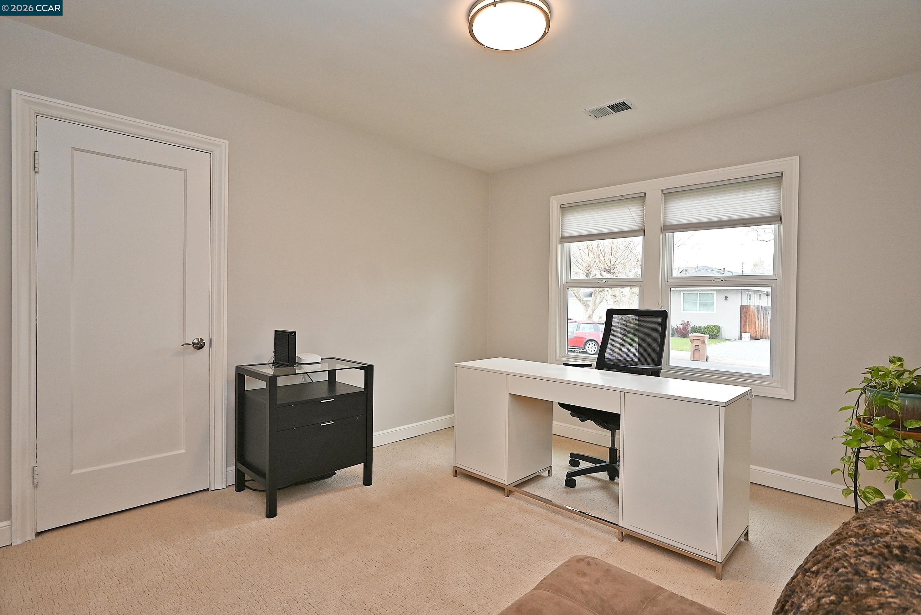 Detail Gallery Image 18 of 38 For 1013 Pleasant Valley Dr, Pleasant Hill,  CA 94523 - 3 Beds | 2 Baths