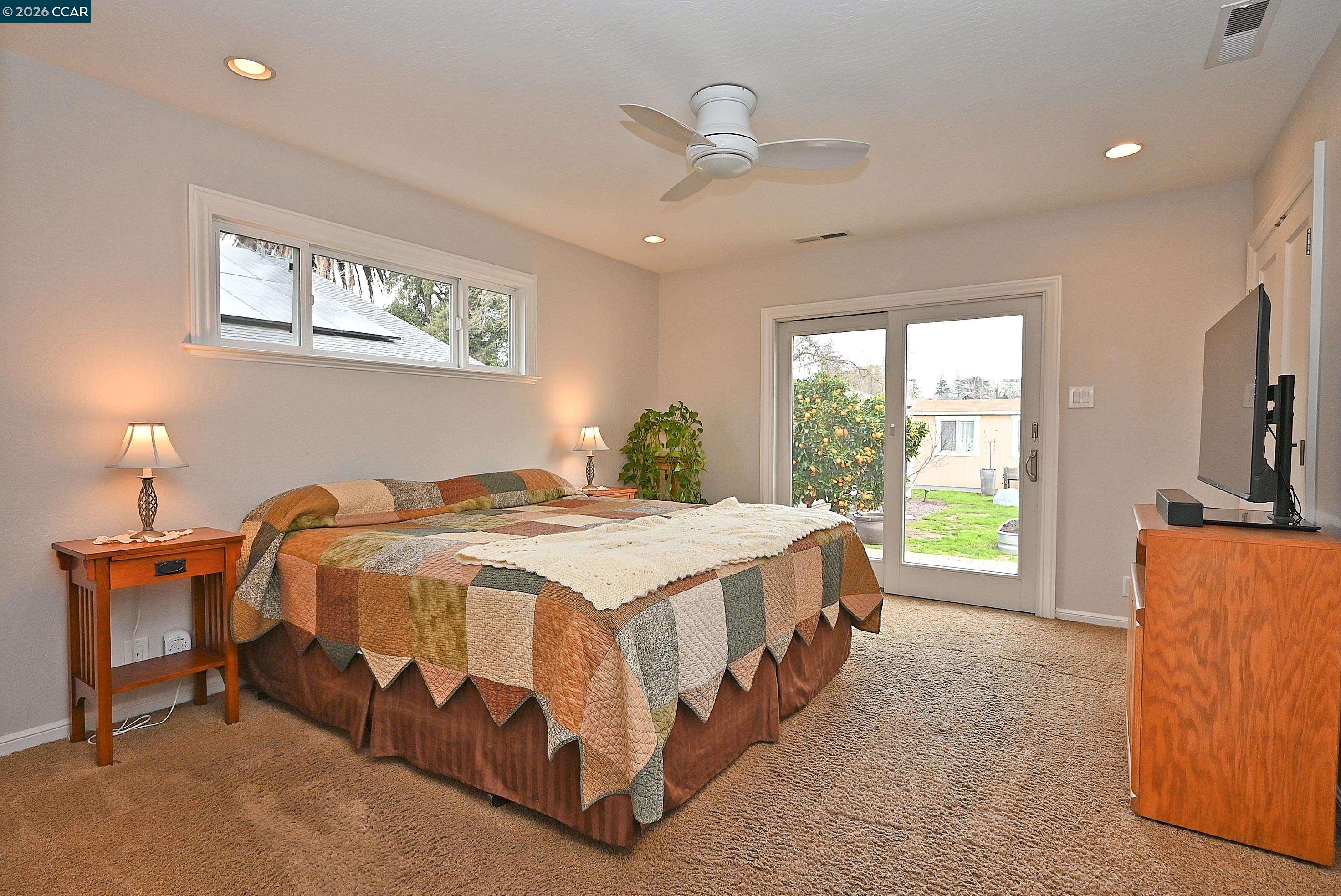 Detail Gallery Image 22 of 38 For 1013 Pleasant Valley Dr, Pleasant Hill,  CA 94523 - 3 Beds | 2 Baths