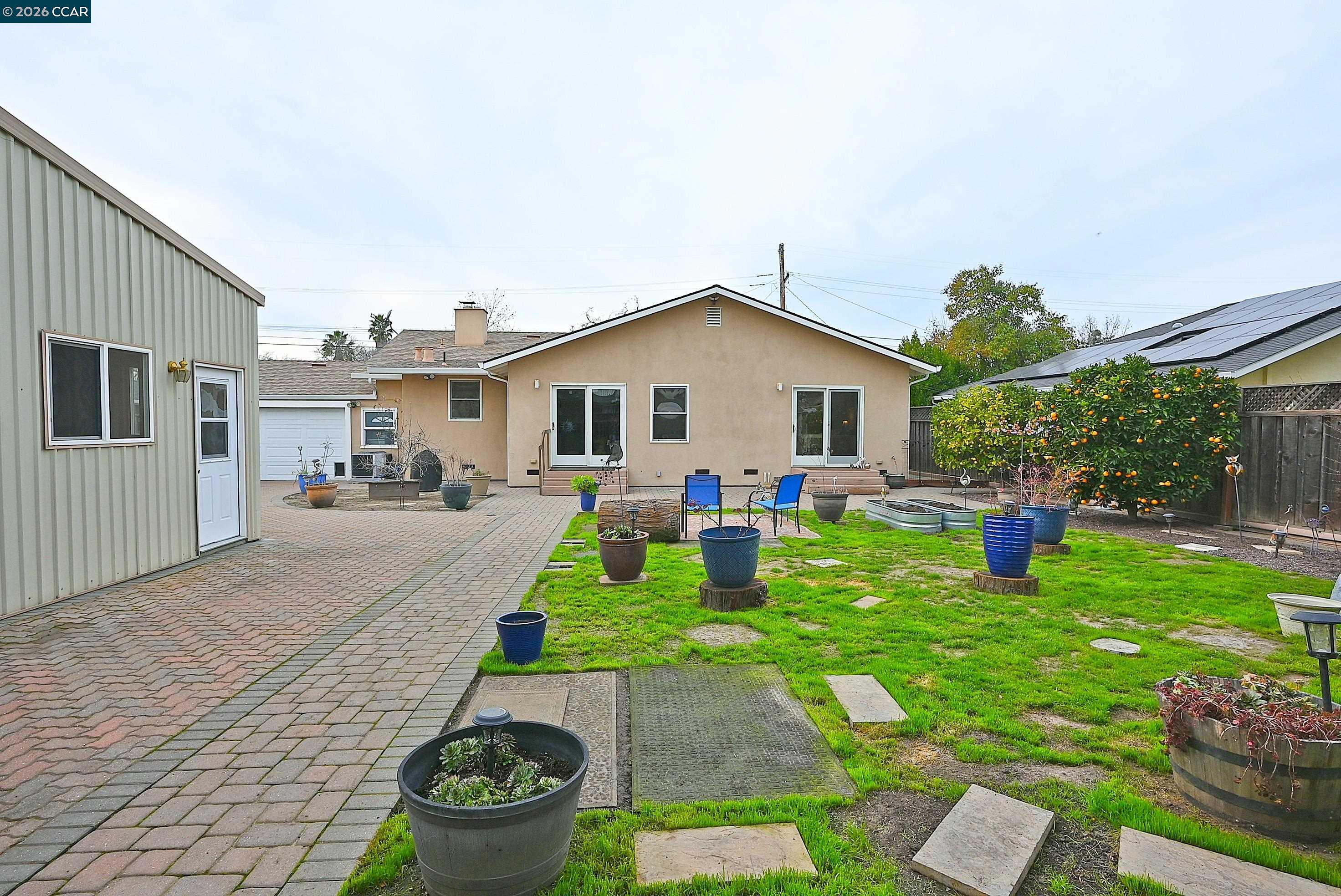 Detail Gallery Image 33 of 38 For 1013 Pleasant Valley Dr, Pleasant Hill,  CA 94523 - 3 Beds | 2 Baths