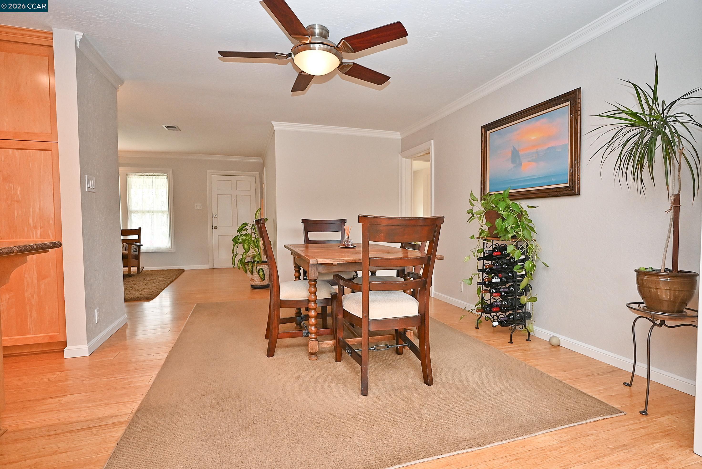 Detail Gallery Image 10 of 38 For 1013 Pleasant Valley Dr, Pleasant Hill,  CA 94523 - 3 Beds | 2 Baths