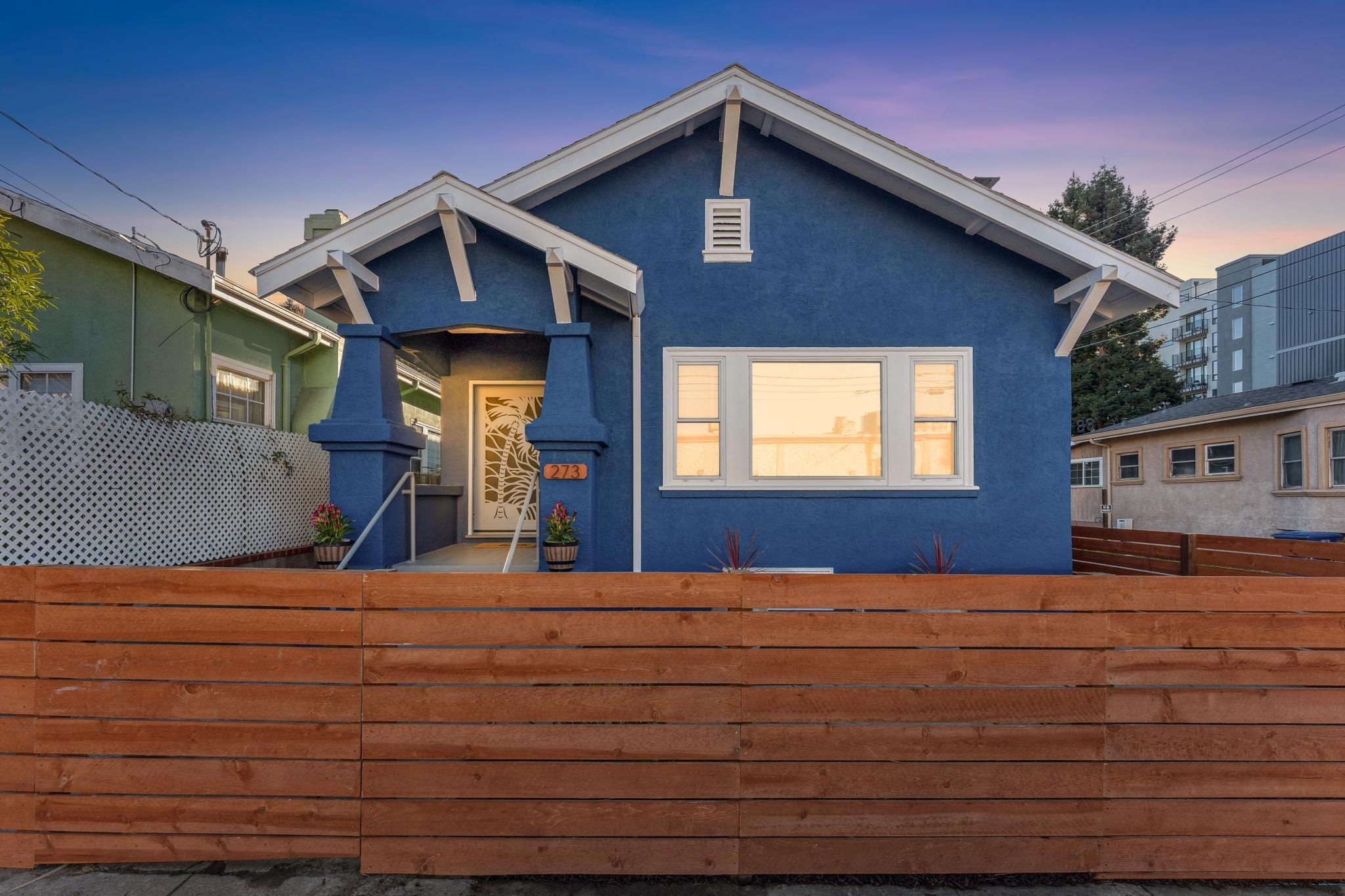 Front Image Thumbnail for EB41121755