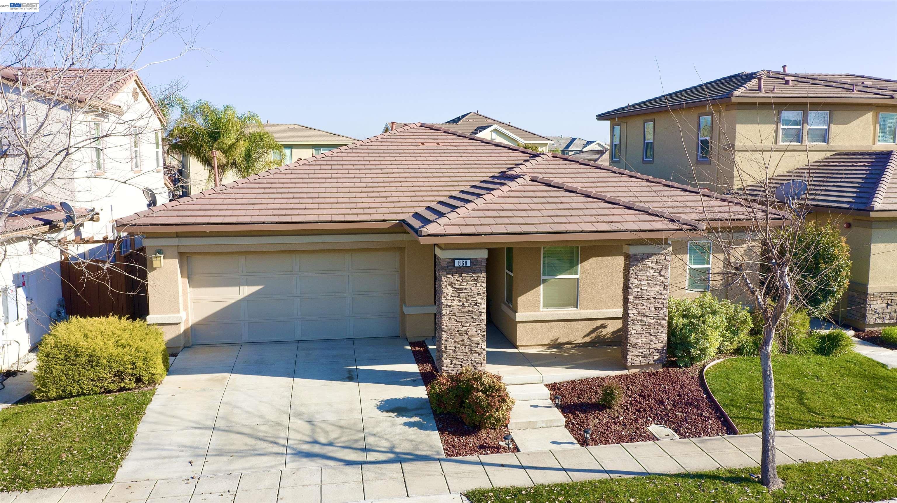 Detail Gallery Image 2 of 34 For 868 N San Remo Ln, Mountain House,  CA 95391 - 4 Beds | 2/1 Baths