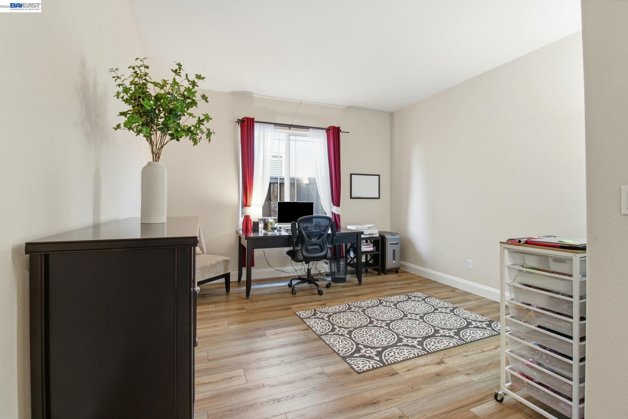 Detail Gallery Image 14 of 34 For 868 N San Remo Ln, Mountain House,  CA 95391 - 4 Beds | 2/1 Baths