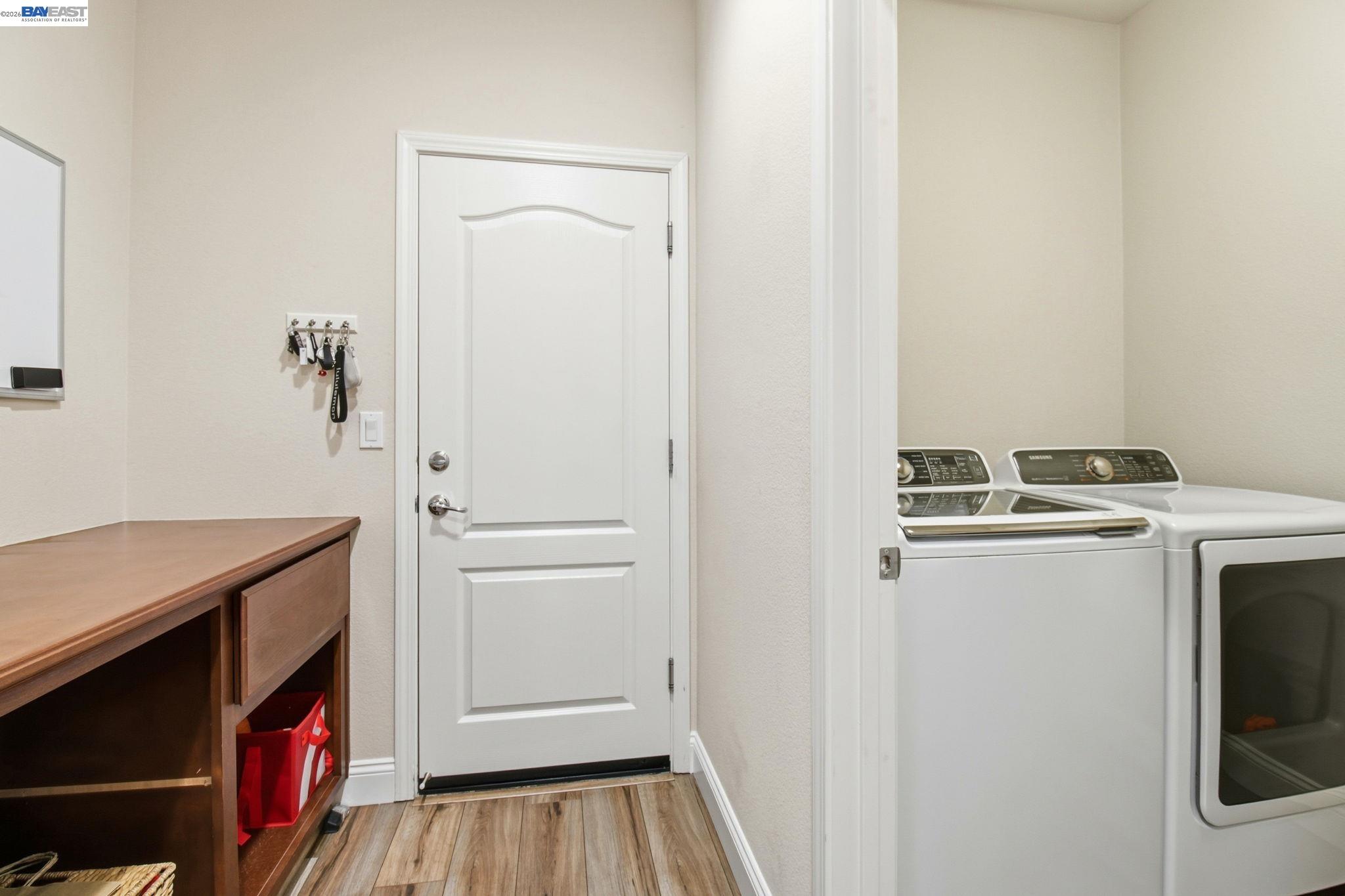 Detail Gallery Image 25 of 34 For 868 N San Remo Ln, Mountain House,  CA 95391 - 4 Beds | 2/1 Baths