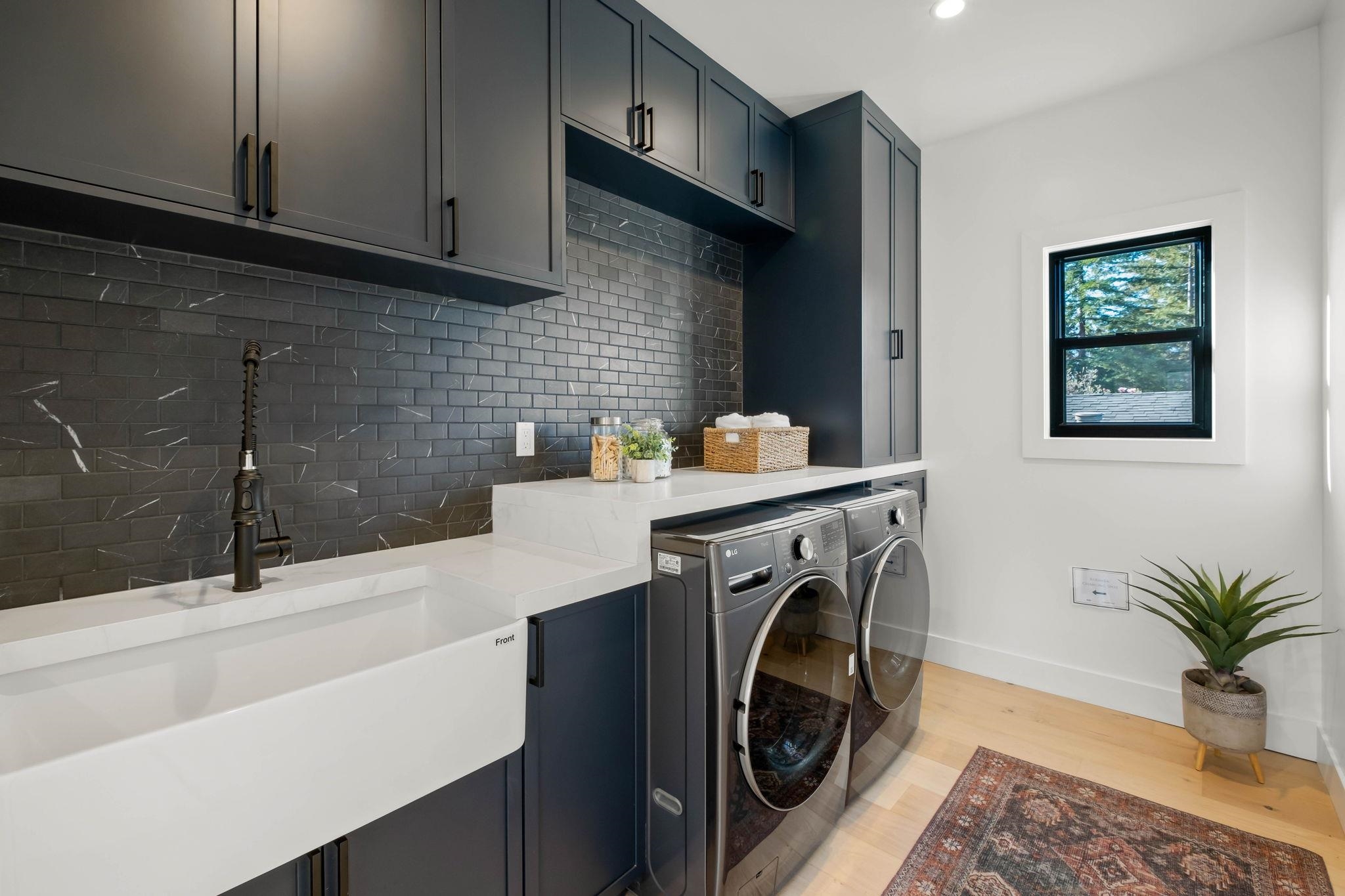 Detail Gallery Image 24 of 56 For 5229 Miles Ave, Oakland,  CA 94618 - 6 Beds | 6/1 Baths