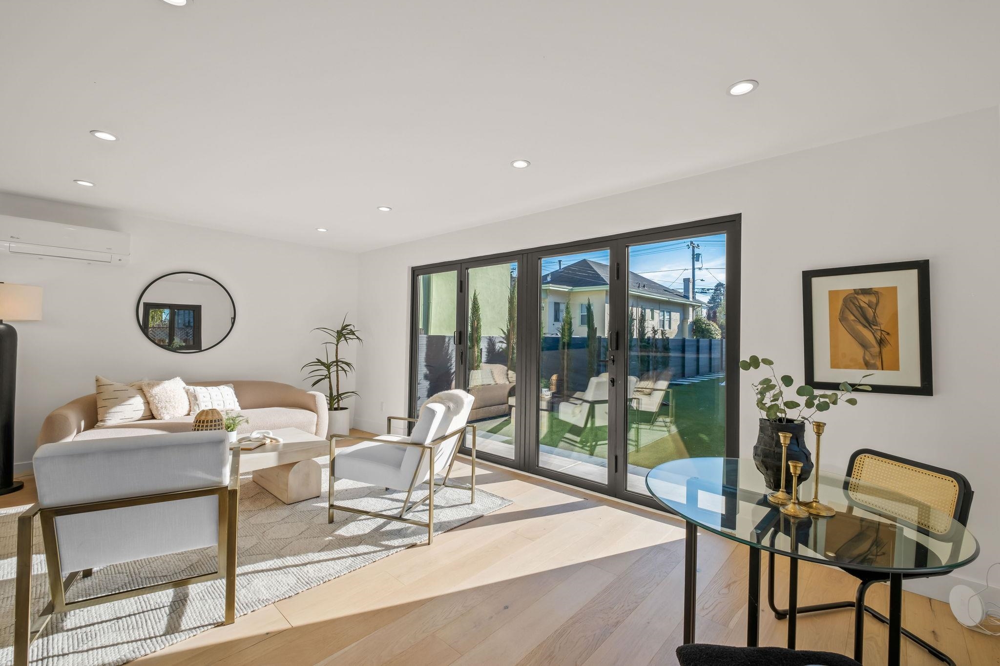 Detail Gallery Image 44 of 56 For 5229 Miles Ave, Oakland,  CA 94618 - 6 Beds | 6/1 Baths