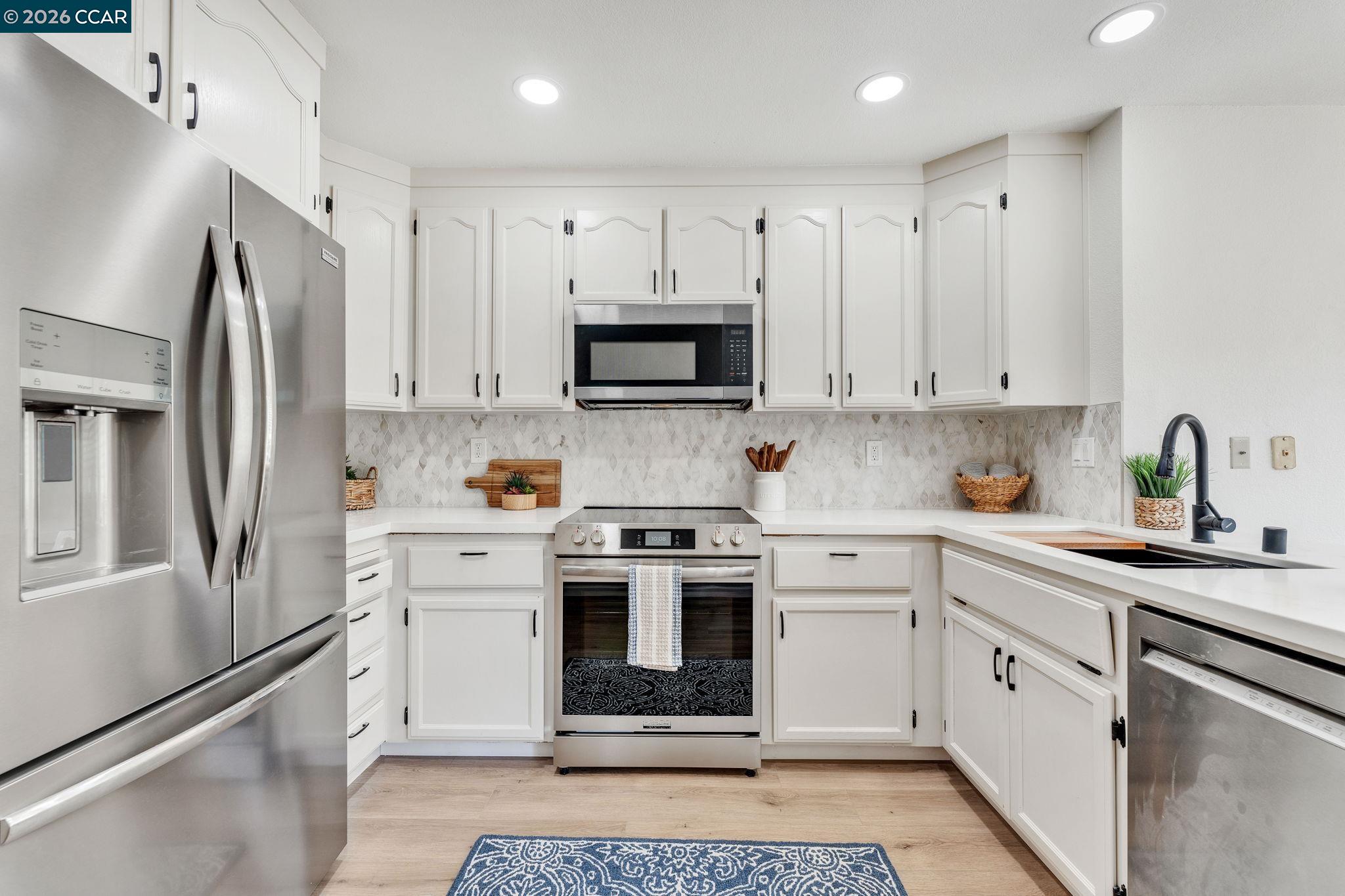 Photo #15: 41121768 Listing: Photo #15