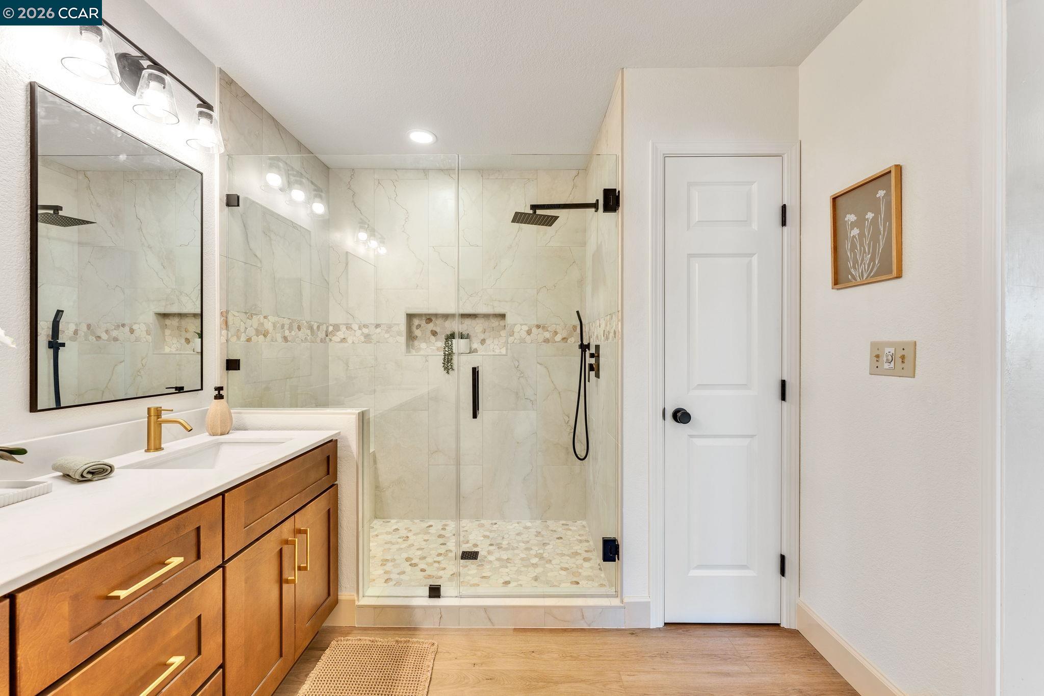 Photo #30: 41121768 Listing: Photo #30