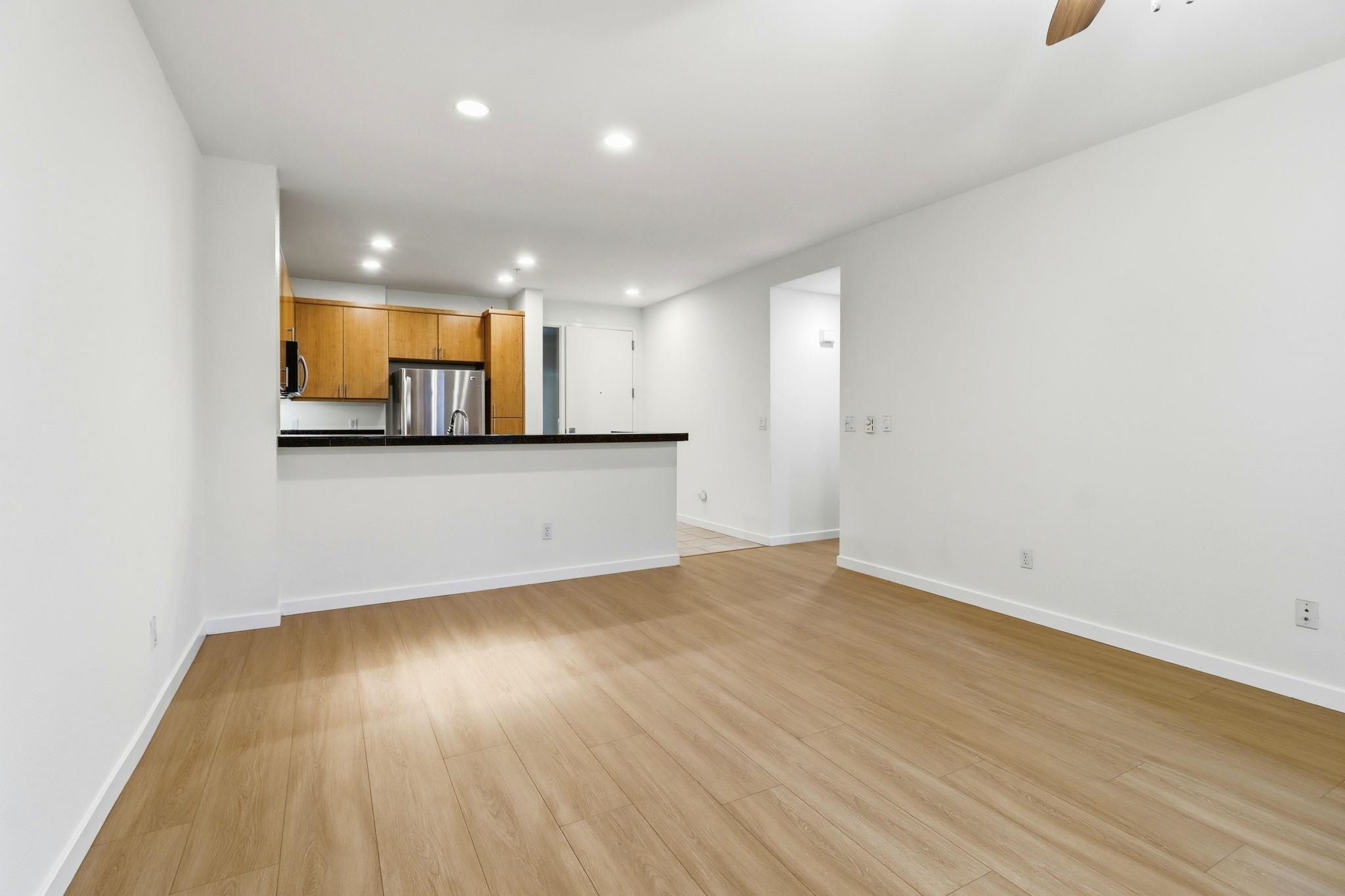 Detail Gallery Image 15 of 48 For 3090 Glascock Street #102,  Oakland,  CA 94601 - 2 Beds | 2 Baths
