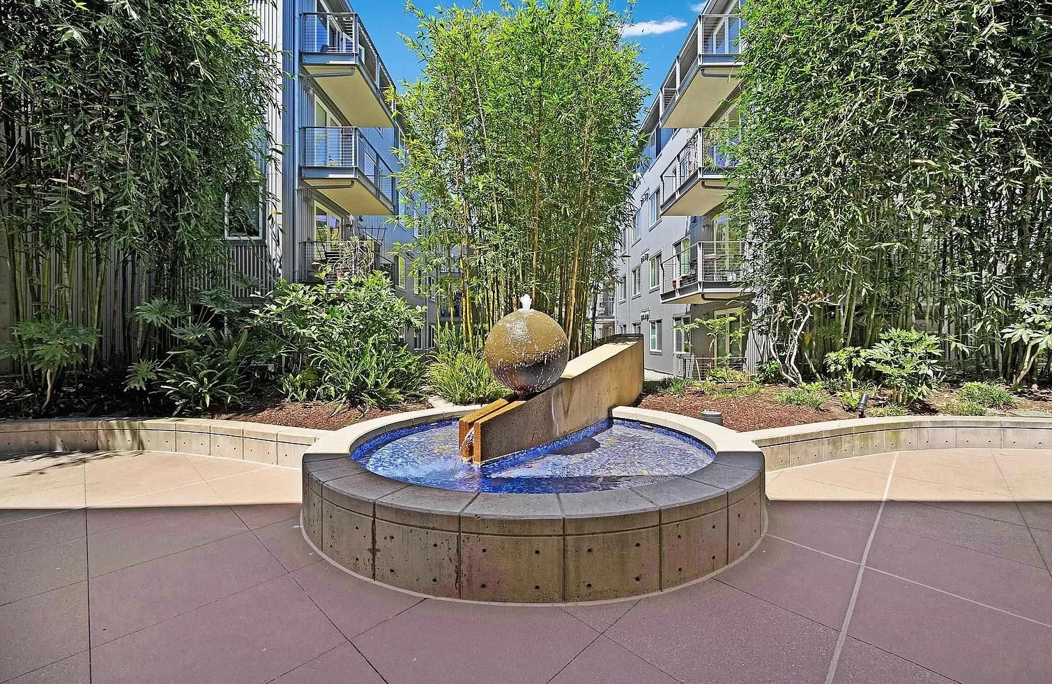 Detail Gallery Image 45 of 48 For 3090 Glascock Street #102,  Oakland,  CA 94601 - 2 Beds | 2 Baths