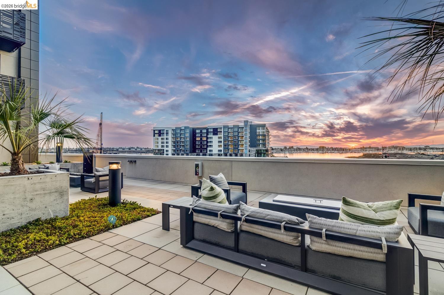 Detail Gallery Image 26 of 42 For 260 Brooklyn Basin Way #411,  Oakland,  CA 94606 - 1 Beds | 1 Baths
