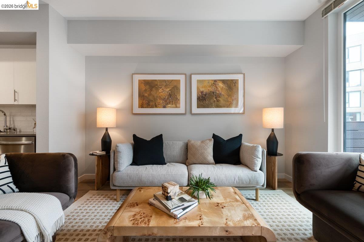 Detail Gallery Image 3 of 42 For 260 Brooklyn Basin Way #411,  Oakland,  CA 94606 - 1 Beds | 1 Baths