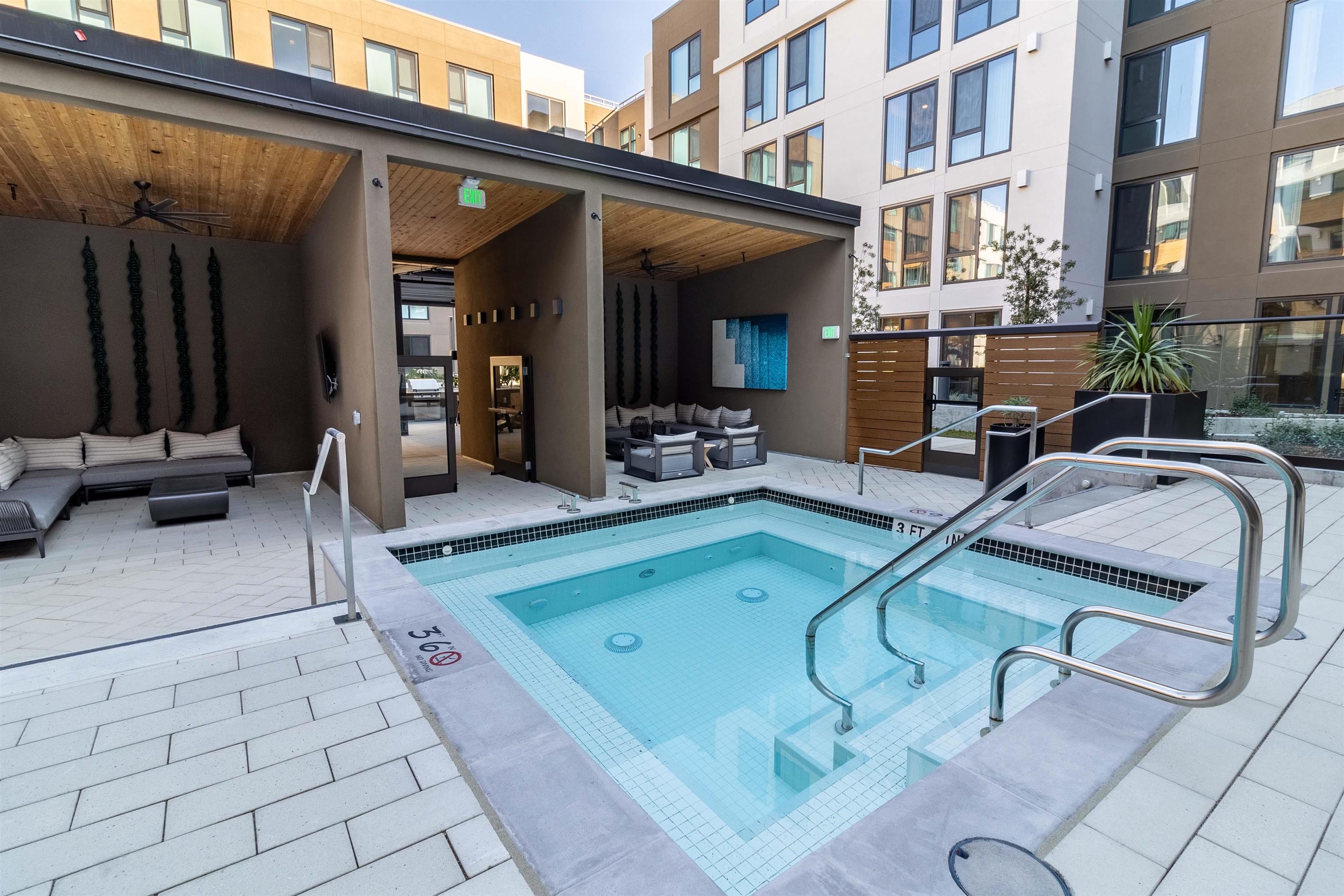 Detail Gallery Image 32 of 41 For 260 Brooklyn Basin Way #441,  Oakland,  CA 94606 - 1 Beds | 1 Baths