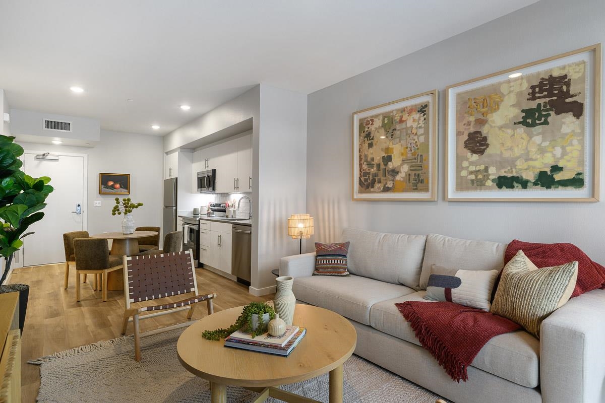 Detail Gallery Image 5 of 41 For 260 Brooklyn Basin Way #441,  Oakland,  CA 94606 - 1 Beds | 1 Baths