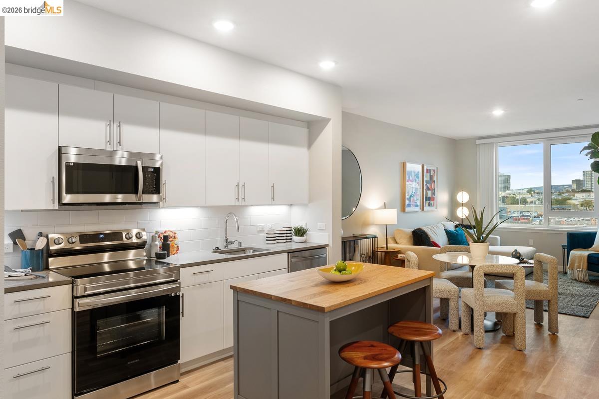 Detail Gallery Image 12 of 42 For 260 Brooklyn Basin Way #536,  Oakland,  CA 94606 - 1 Beds | 1 Baths