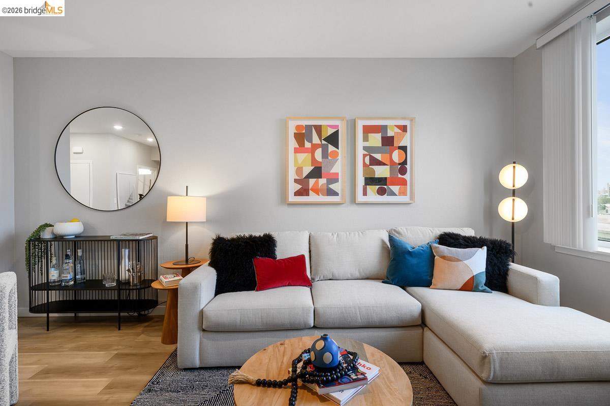 Detail Gallery Image 3 of 42 For 260 Brooklyn Basin Way #536,  Oakland,  CA 94606 - 1 Beds | 1 Baths