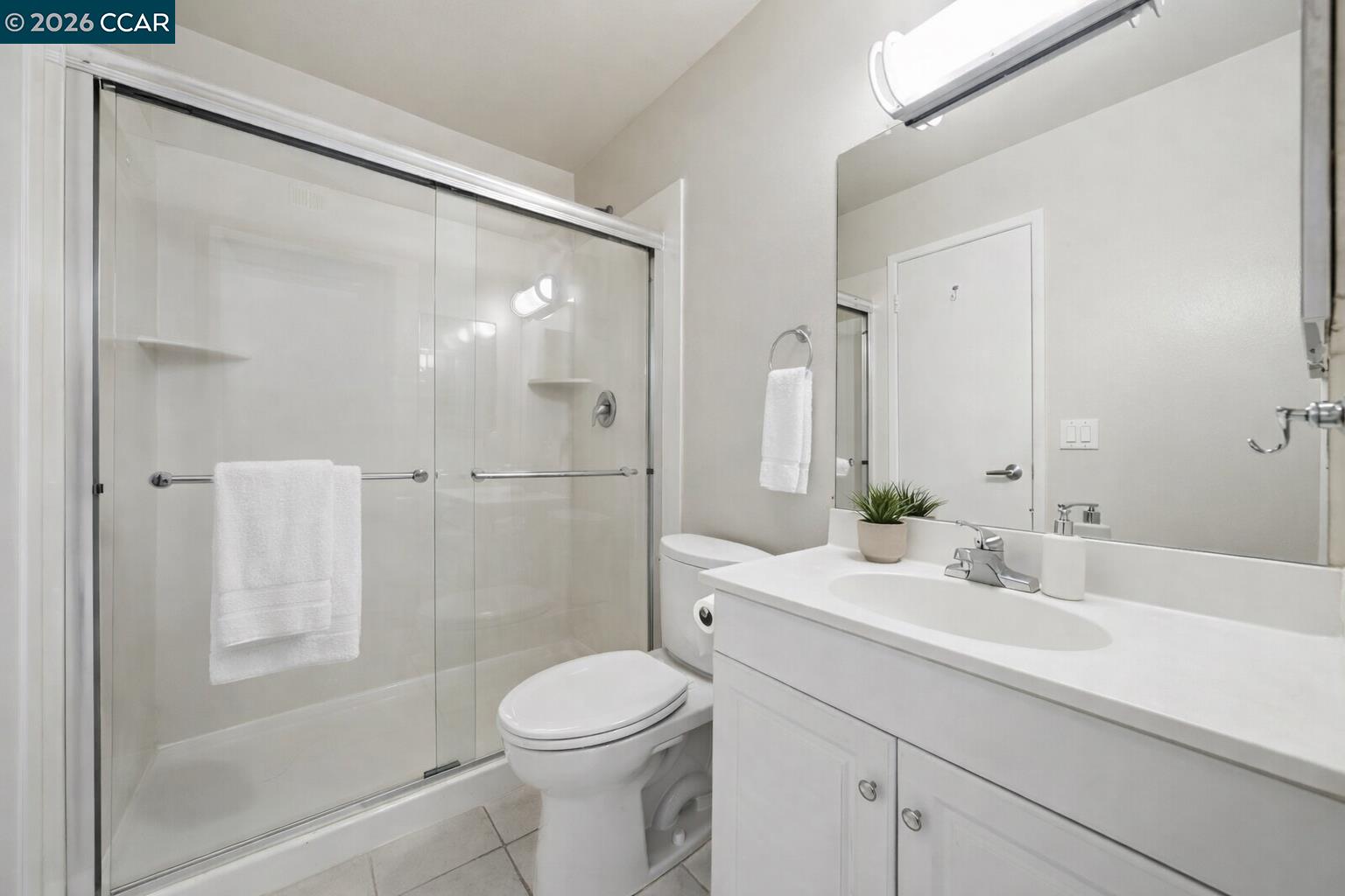 Detail Gallery Image 9 of 18 For 470 N Civic Drive #405,  Walnut Creek,  CA 94596 - 1 Beds | 1 Baths