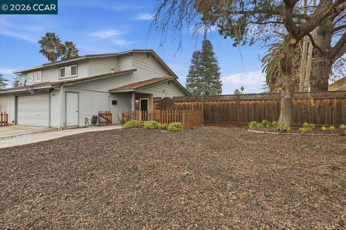 Detail Gallery Image 30 of 37 For 804 San Simeon, Concord,  CA 94518 - 3 Beds | 2/1 Baths