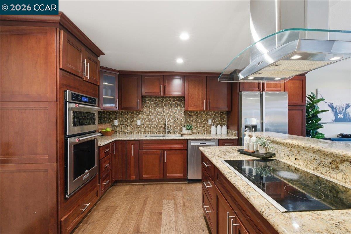 Detail Gallery Image 10 of 37 For 804 San Simeon, Concord,  CA 94518 - 3 Beds | 2/1 Baths