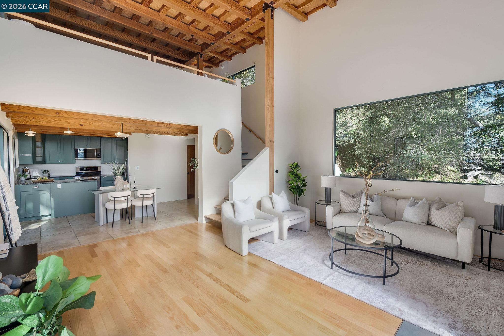 Detail Gallery Image 19 of 56 For 161 Panoramic Way, Berkeley,  CA 94704 - 2 Beds | 2 Baths