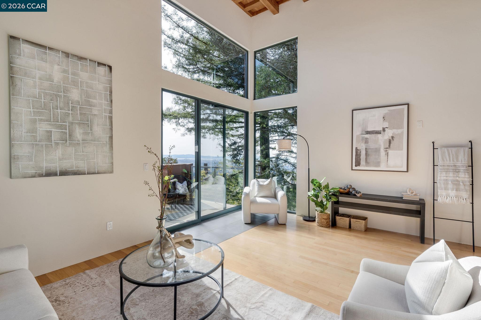 Detail Gallery Image 20 of 56 For 161 Panoramic Way, Berkeley,  CA 94704 - 2 Beds | 2 Baths