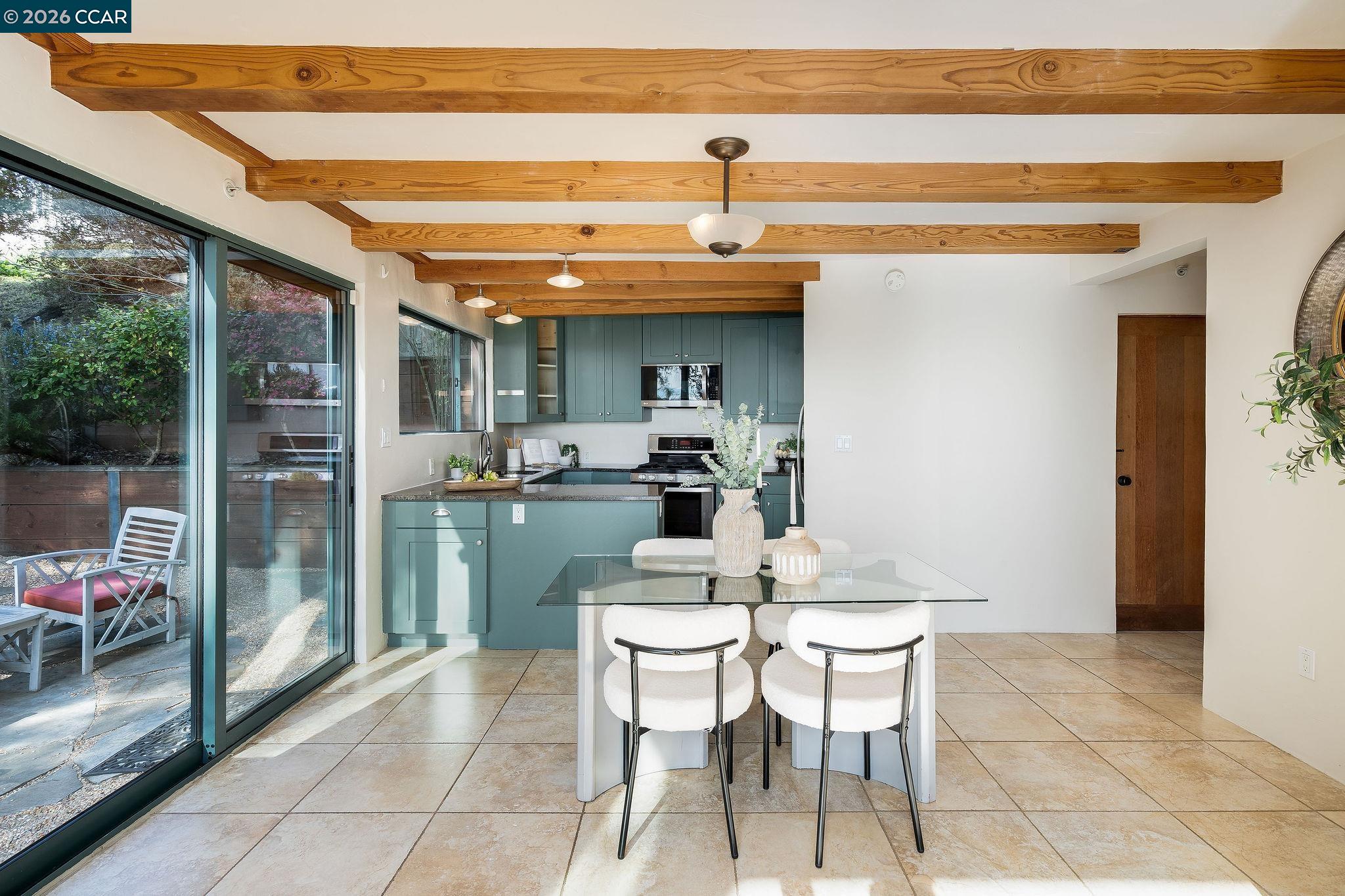 Detail Gallery Image 27 of 56 For 161 Panoramic Way, Berkeley,  CA 94704 - 2 Beds | 2 Baths