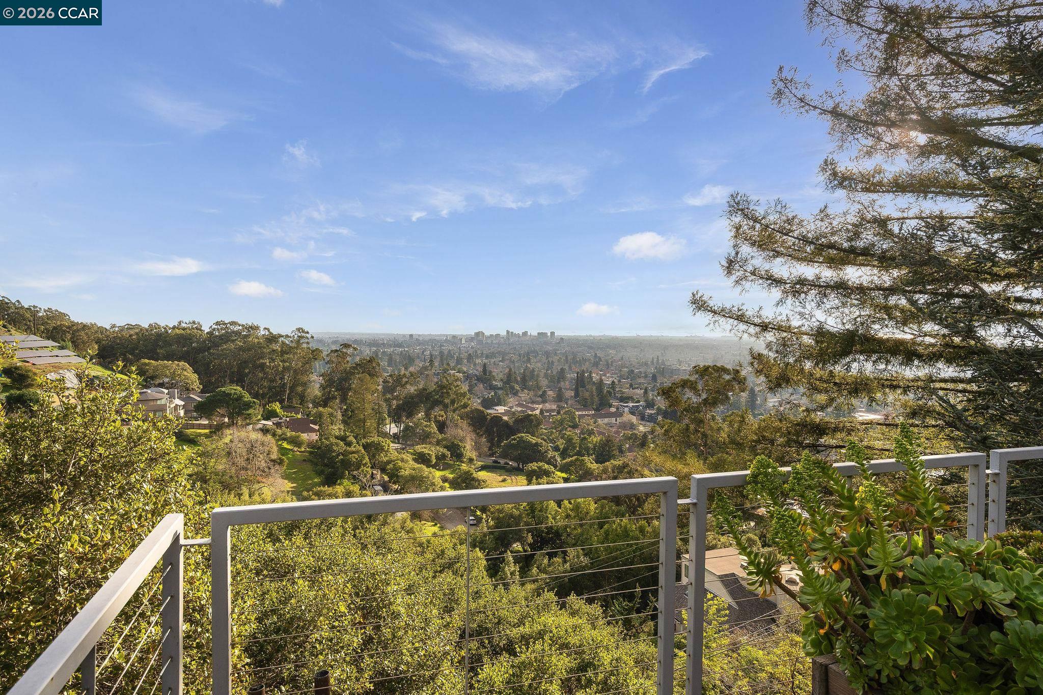 Detail Gallery Image 4 of 56 For 161 Panoramic Way, Berkeley,  CA 94704 - 2 Beds | 2 Baths