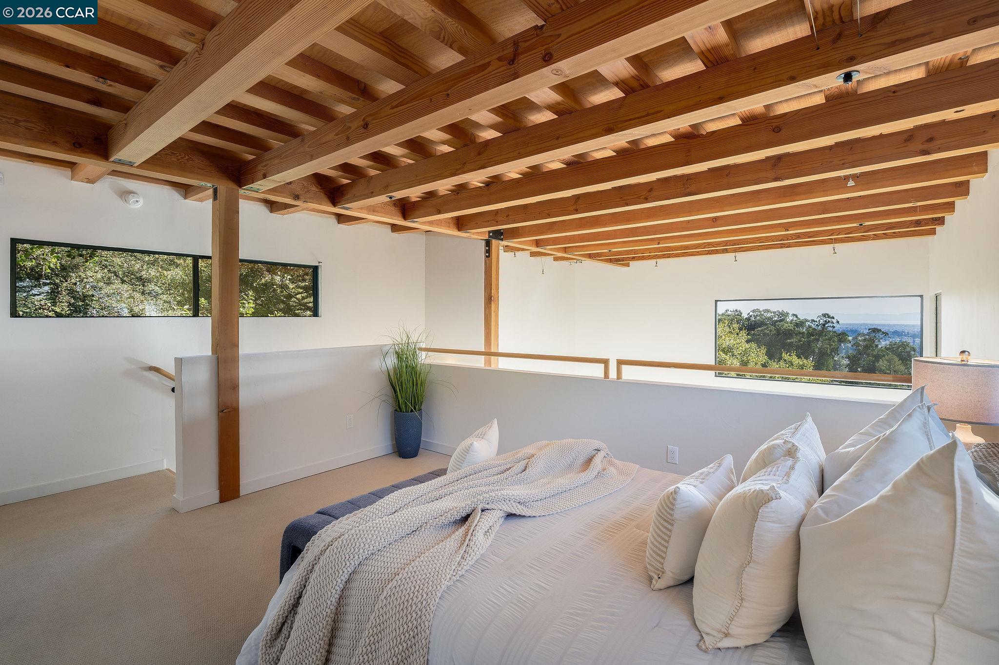 Detail Gallery Image 35 of 56 For 161 Panoramic Way, Berkeley,  CA 94704 - 2 Beds | 2 Baths