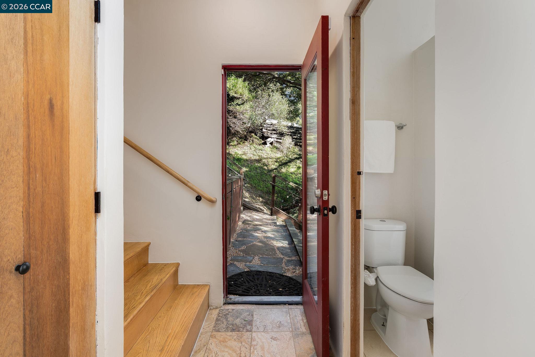Detail Gallery Image 39 of 56 For 161 Panoramic Way, Berkeley,  CA 94704 - 2 Beds | 2 Baths