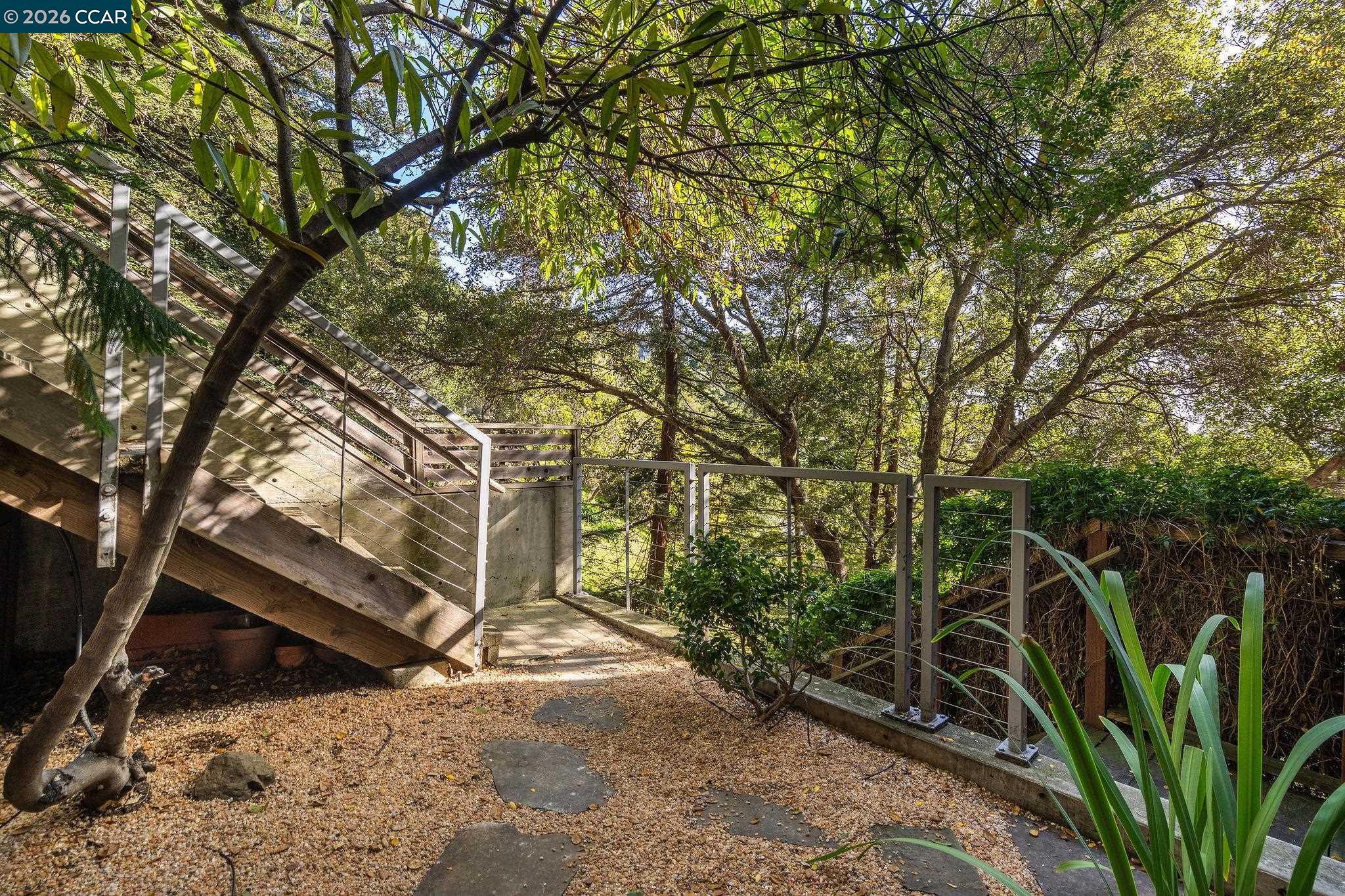 Detail Gallery Image 6 of 56 For 161 Panoramic Way, Berkeley,  CA 94704 - 2 Beds | 2 Baths