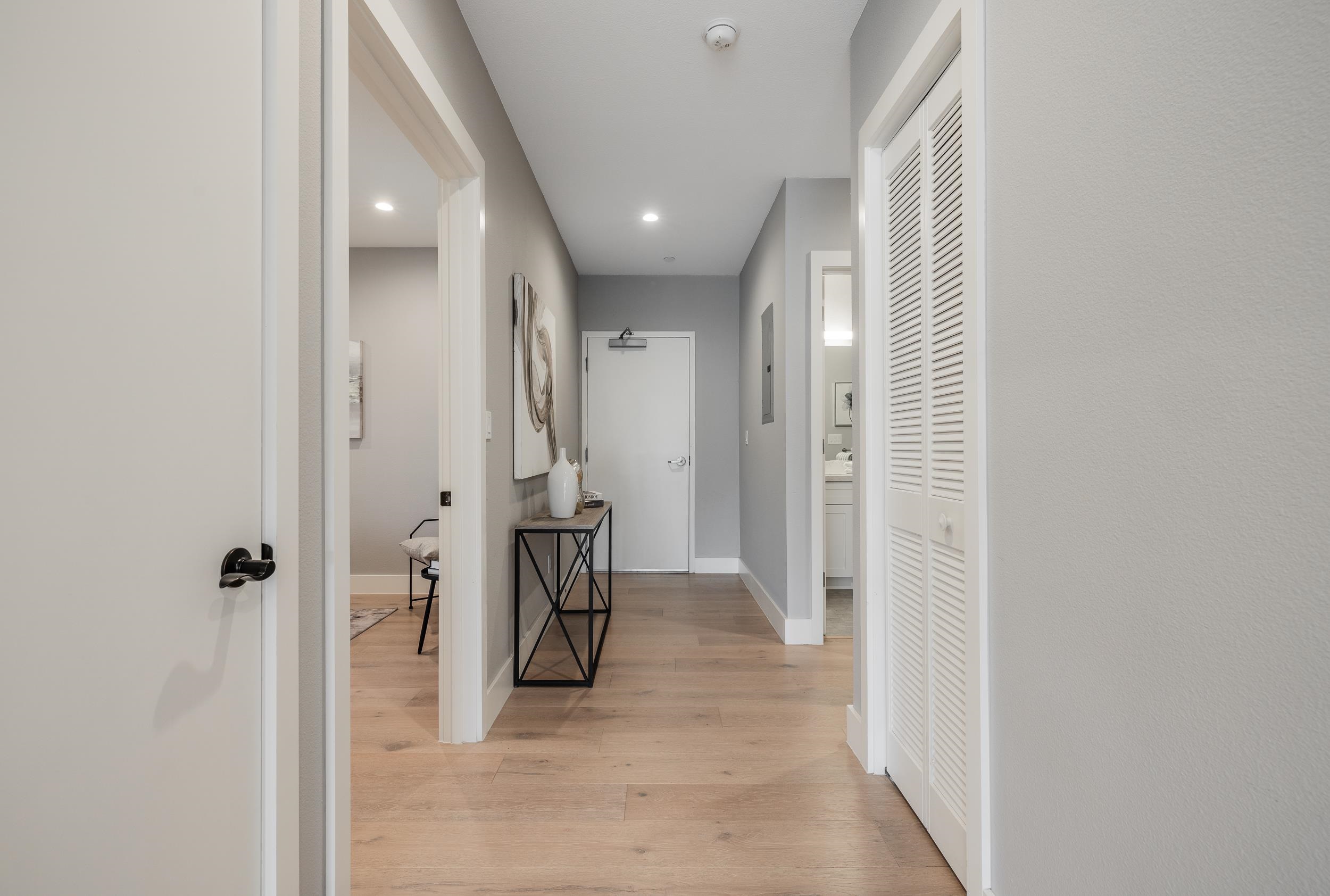 Detail Gallery Image 18 of 32 For 520 El Camino Real #309,  San Carlos,  CA 94070 - 3 Beds | 2 Baths