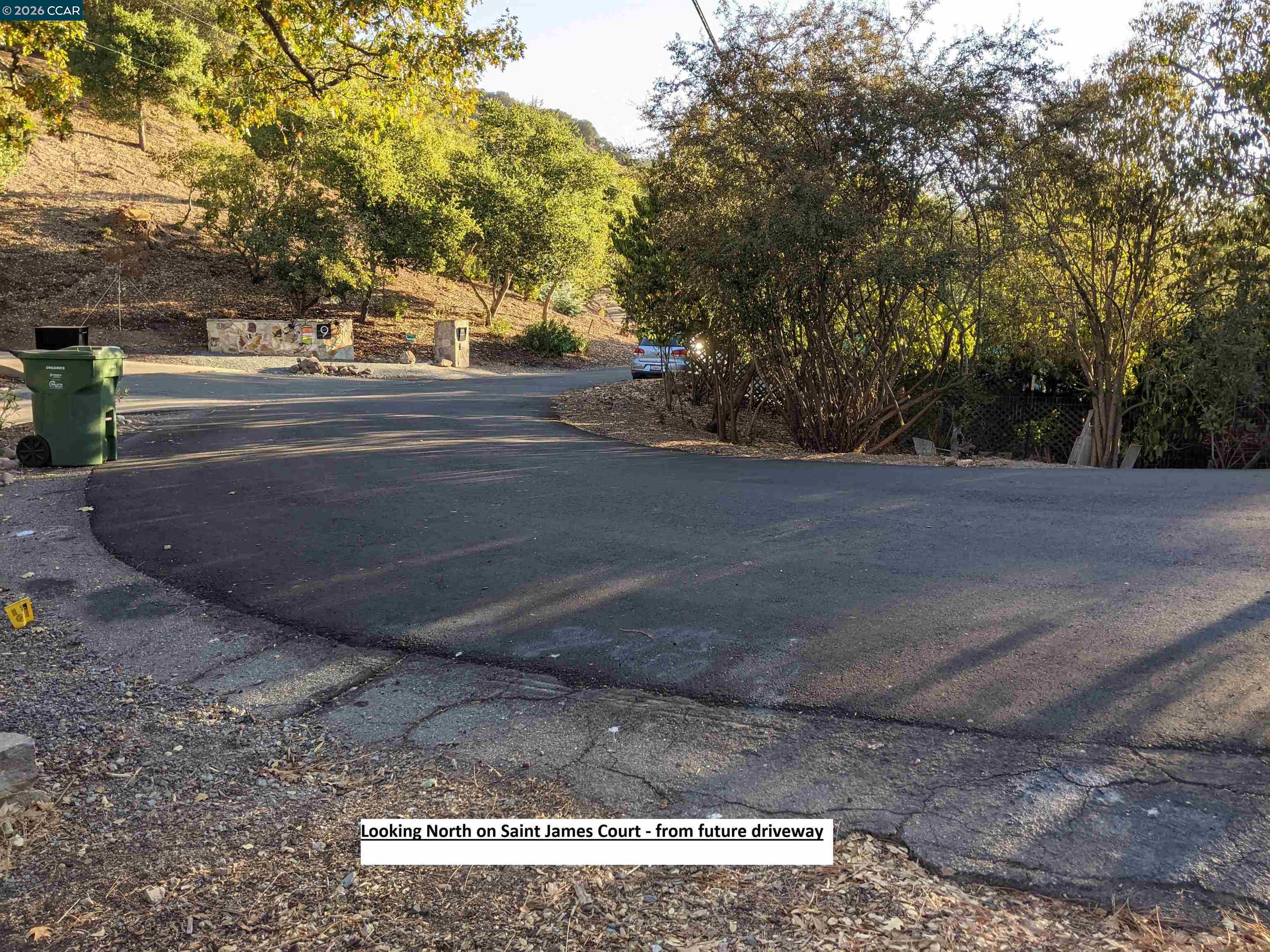 Detail Gallery Image 13 of 34 For 13 St James  Ct., Orinda,  CA 94563 - – Beds | – Baths