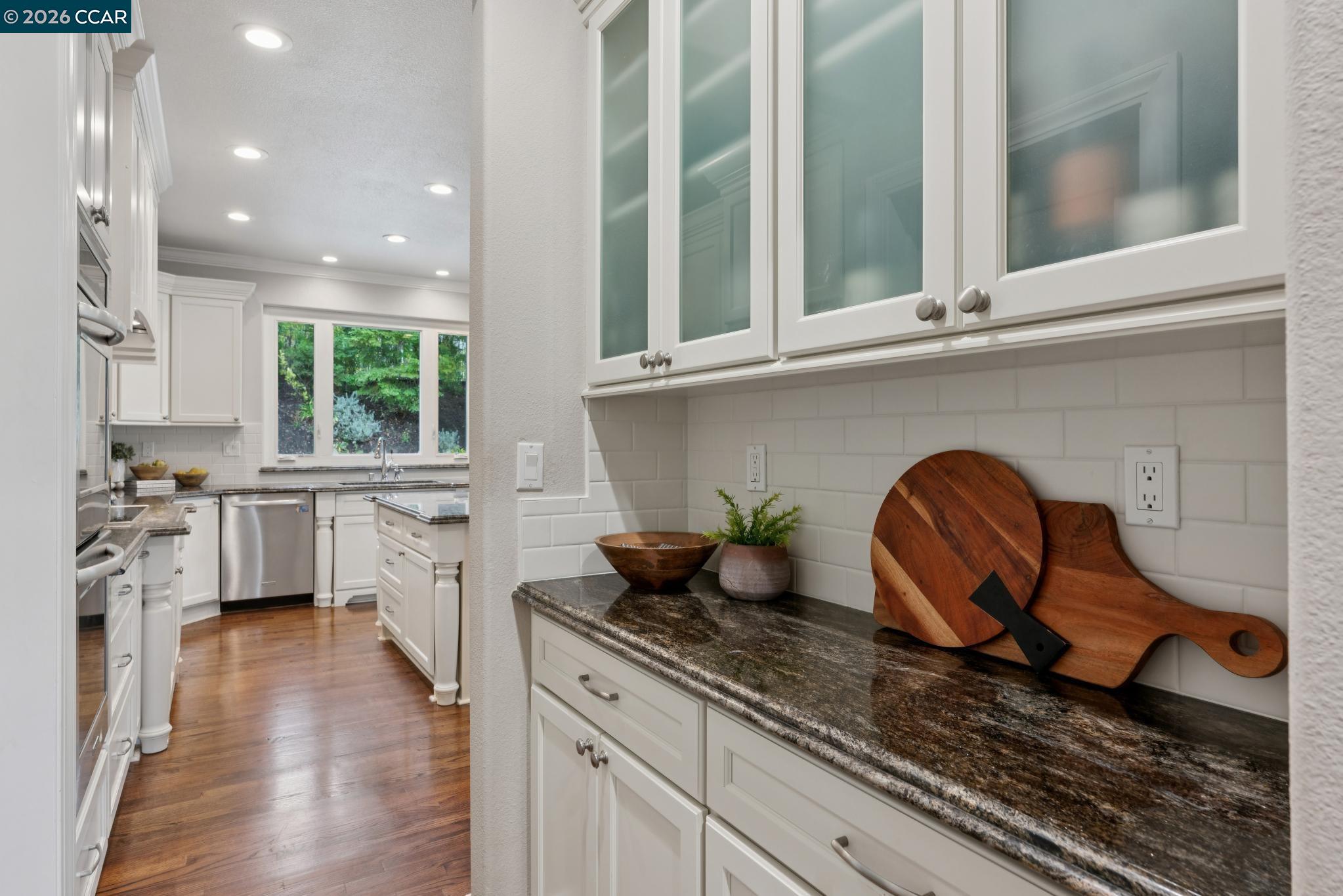 Detail Gallery Image 17 of 49 For 40 Oak Trail Ct, Alamo,  CA 94507 - 4 Beds | 3/1 Baths