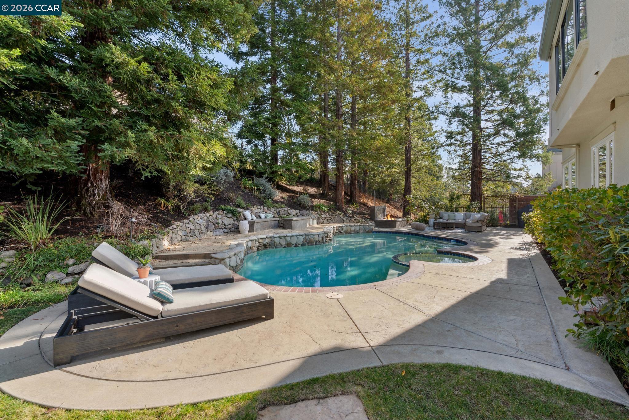 Detail Gallery Image 43 of 49 For 40 Oak Trail Ct, Alamo,  CA 94507 - 4 Beds | 3/1 Baths