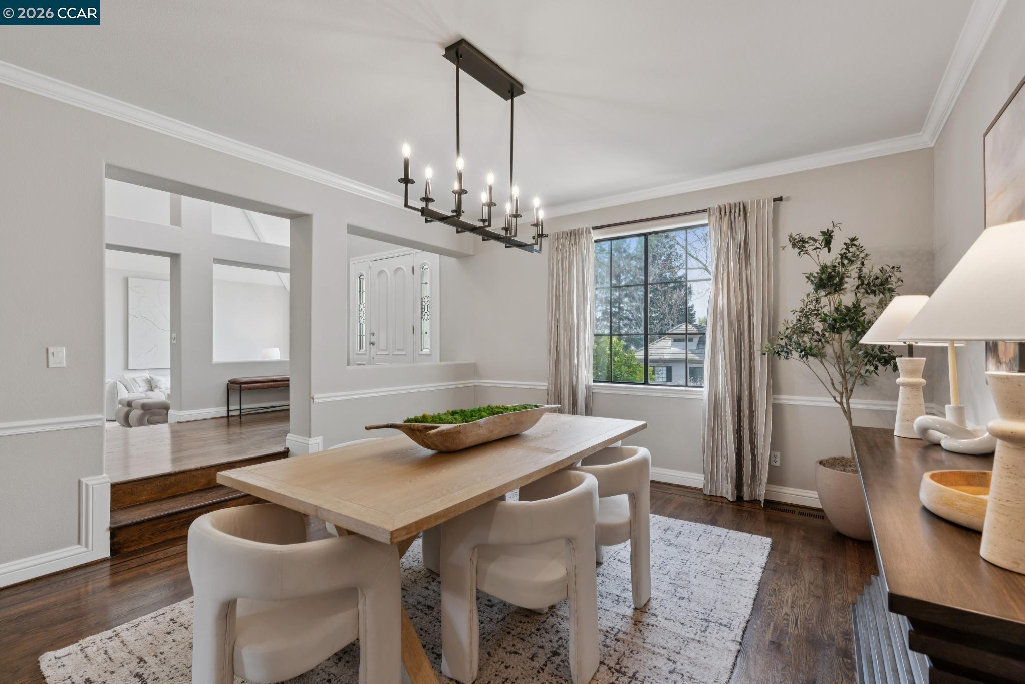 Detail Gallery Image 7 of 49 For 40 Oak Trail Ct, Alamo,  CA 94507 - 4 Beds | 3/1 Baths