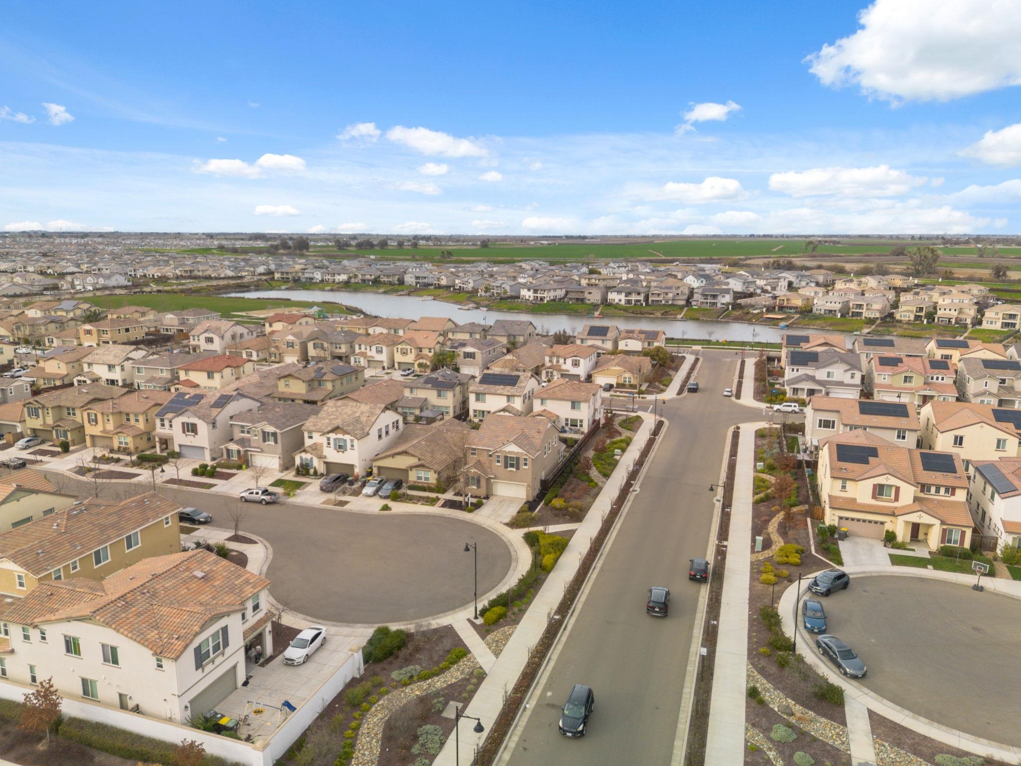 Detail Gallery Image 43 of 48 For 1703 Solano Court, Lathrop,  CA 95330 - 4 Beds | 3 Baths