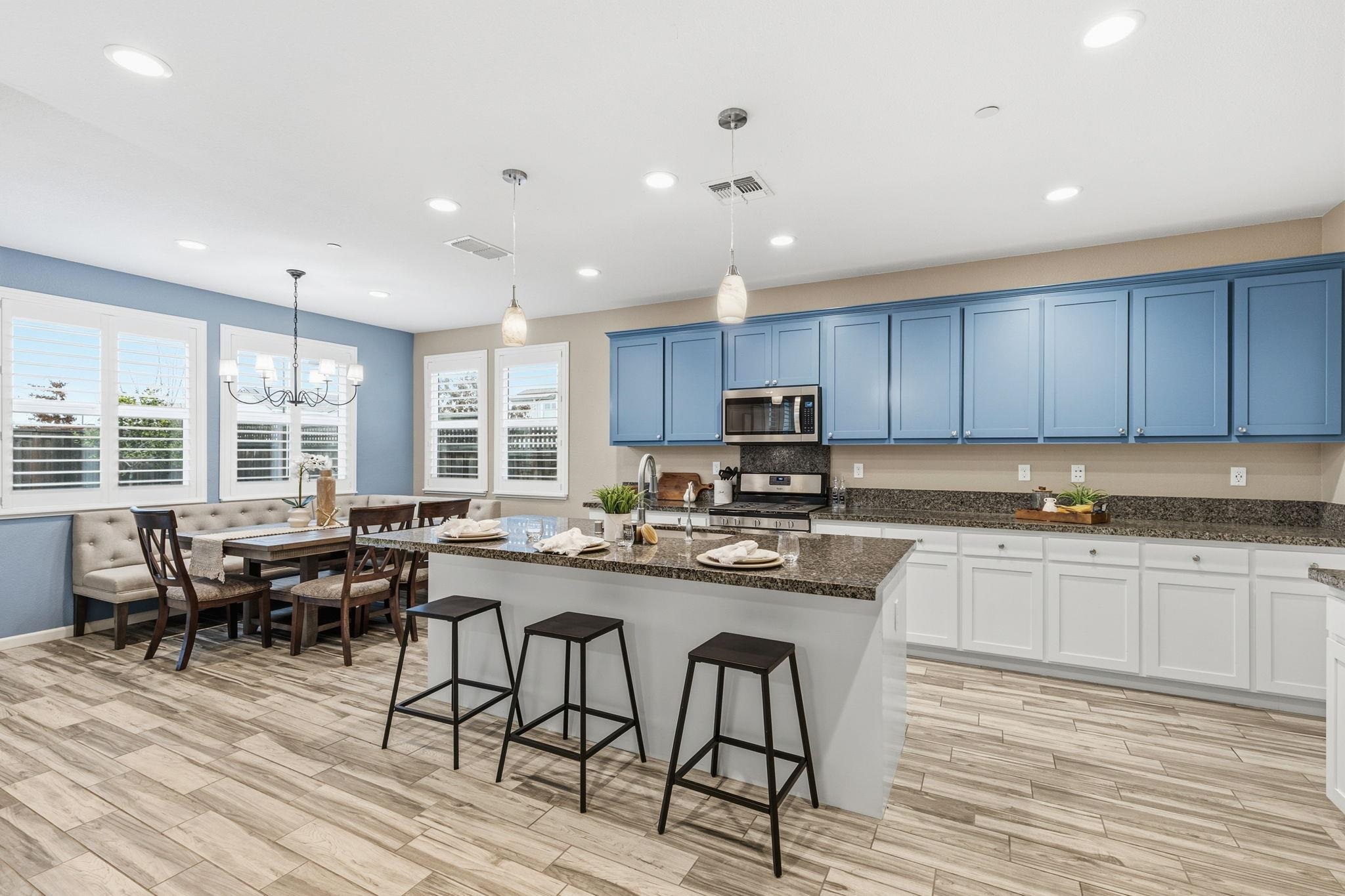 Detail Gallery Image 9 of 48 For 1703 Solano Court, Lathrop,  CA 95330 - 4 Beds | 3 Baths