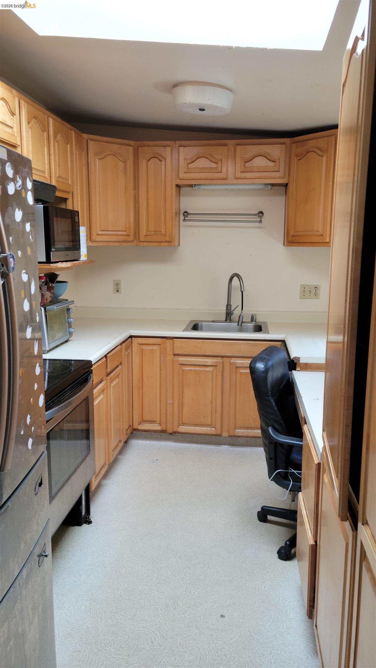 Detail Gallery Image 10 of 16 For 2190 Giant Rd, San Pablo,  CA 94806 - 3 Beds | 1 Baths