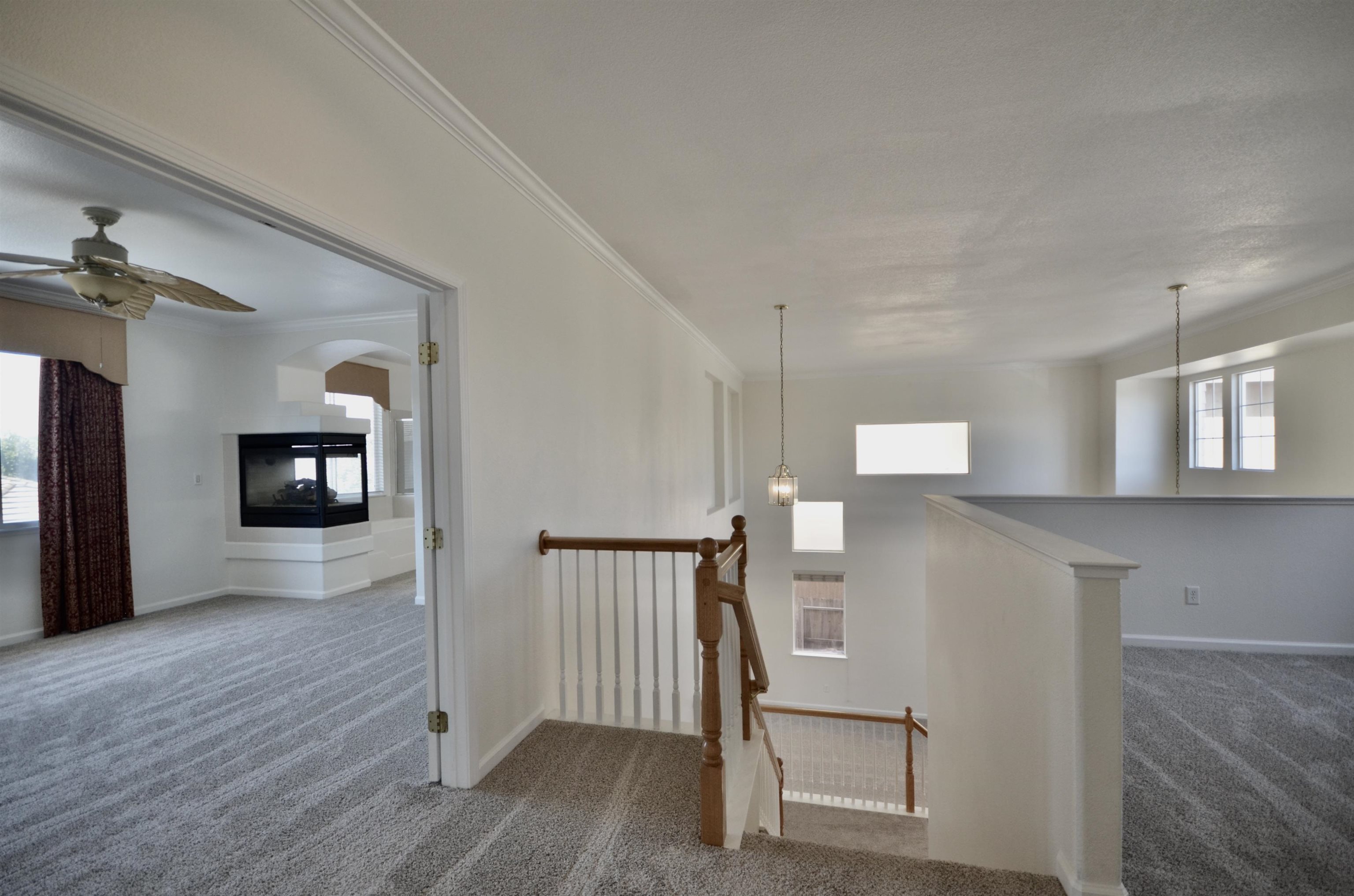 Detail Gallery Image 21 of 39 For 9416 Lyndley Plaza Way, Elk Grove,  CA 95624 - 5 Beds | 3 Baths